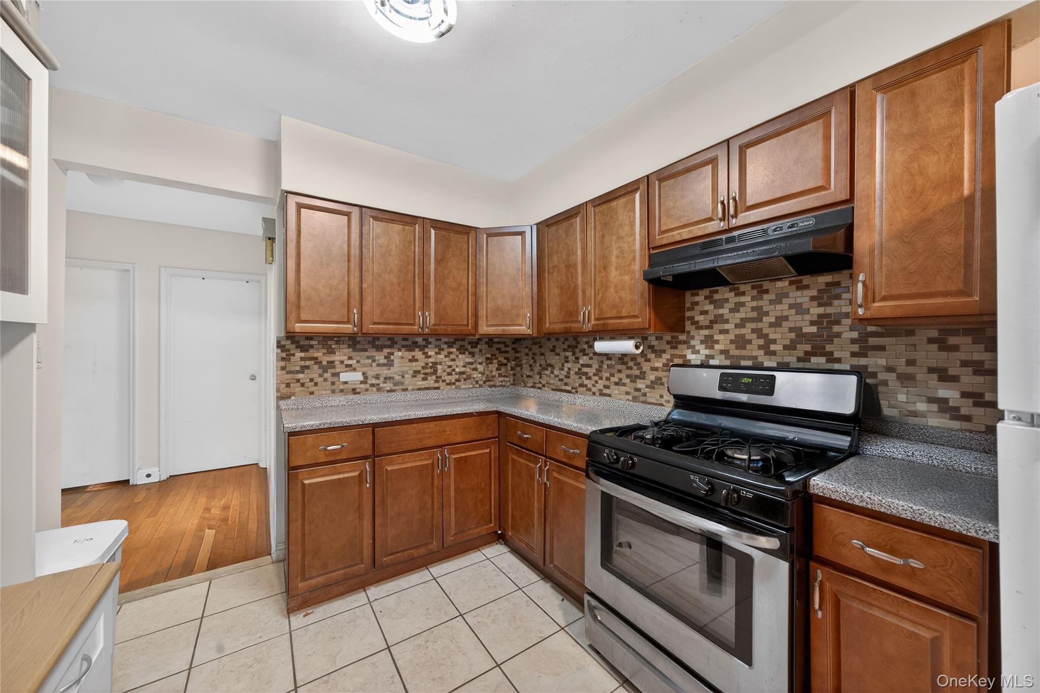 1108 Willmohr Street Property Photo 7