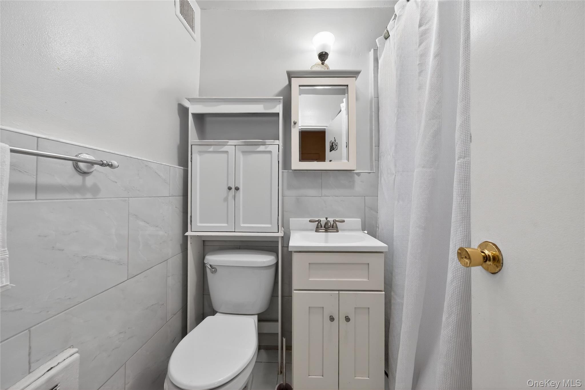 1108 Willmohr Street Property Photo 14