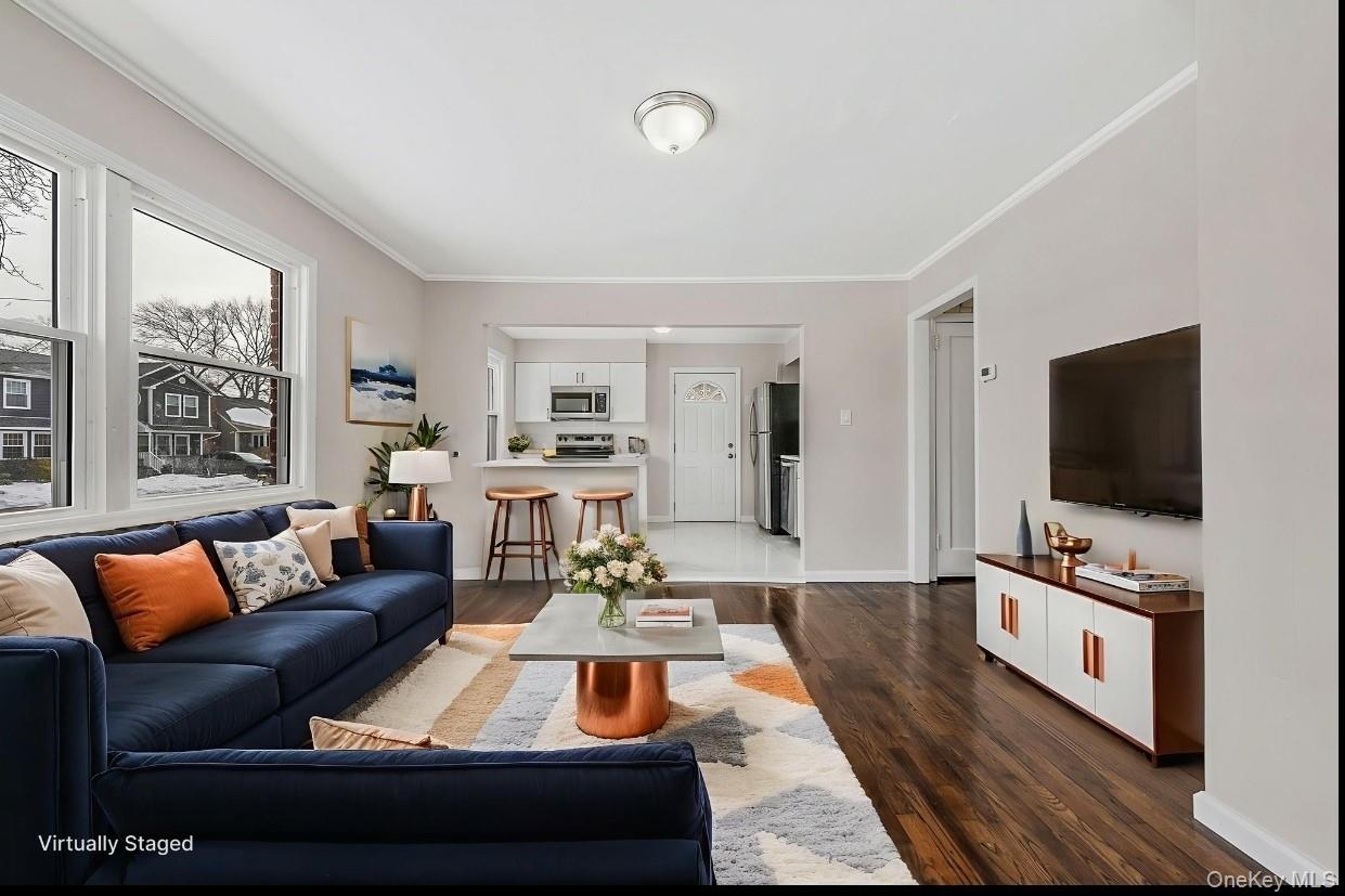 526 Albert Street Property Photo 7
