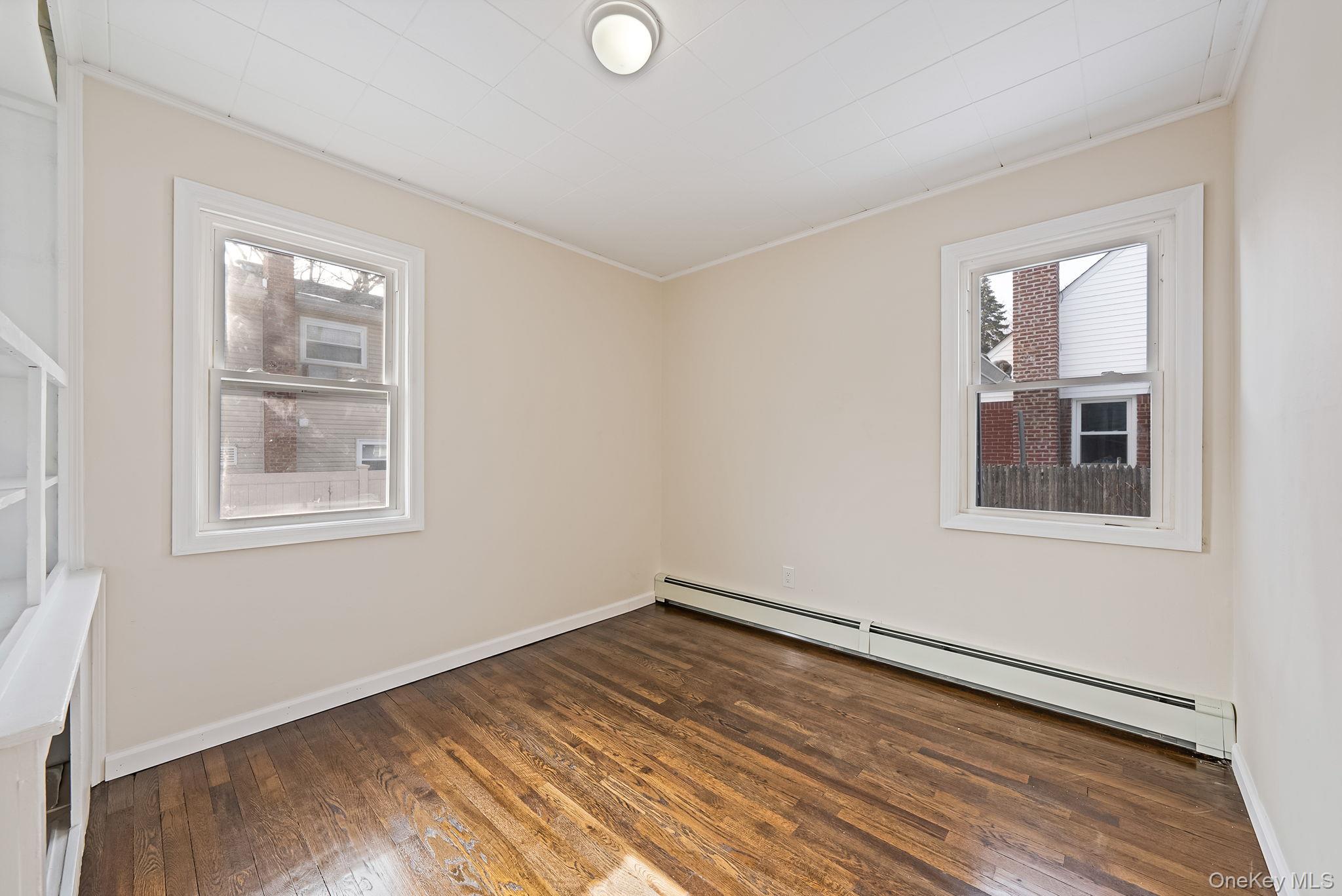 526 Albert Street Property Photo 11
