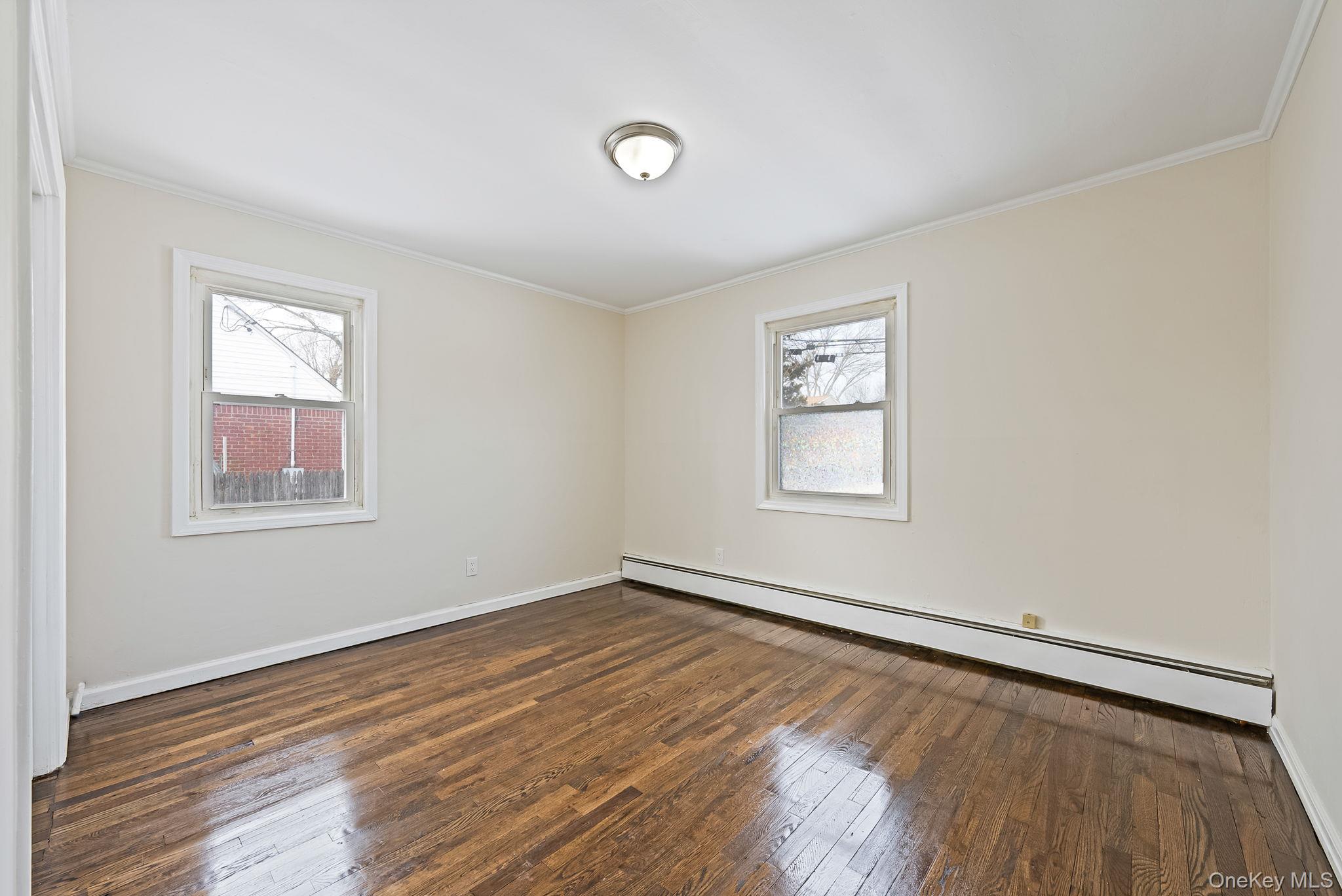 526 Albert Street Property Photo 14
