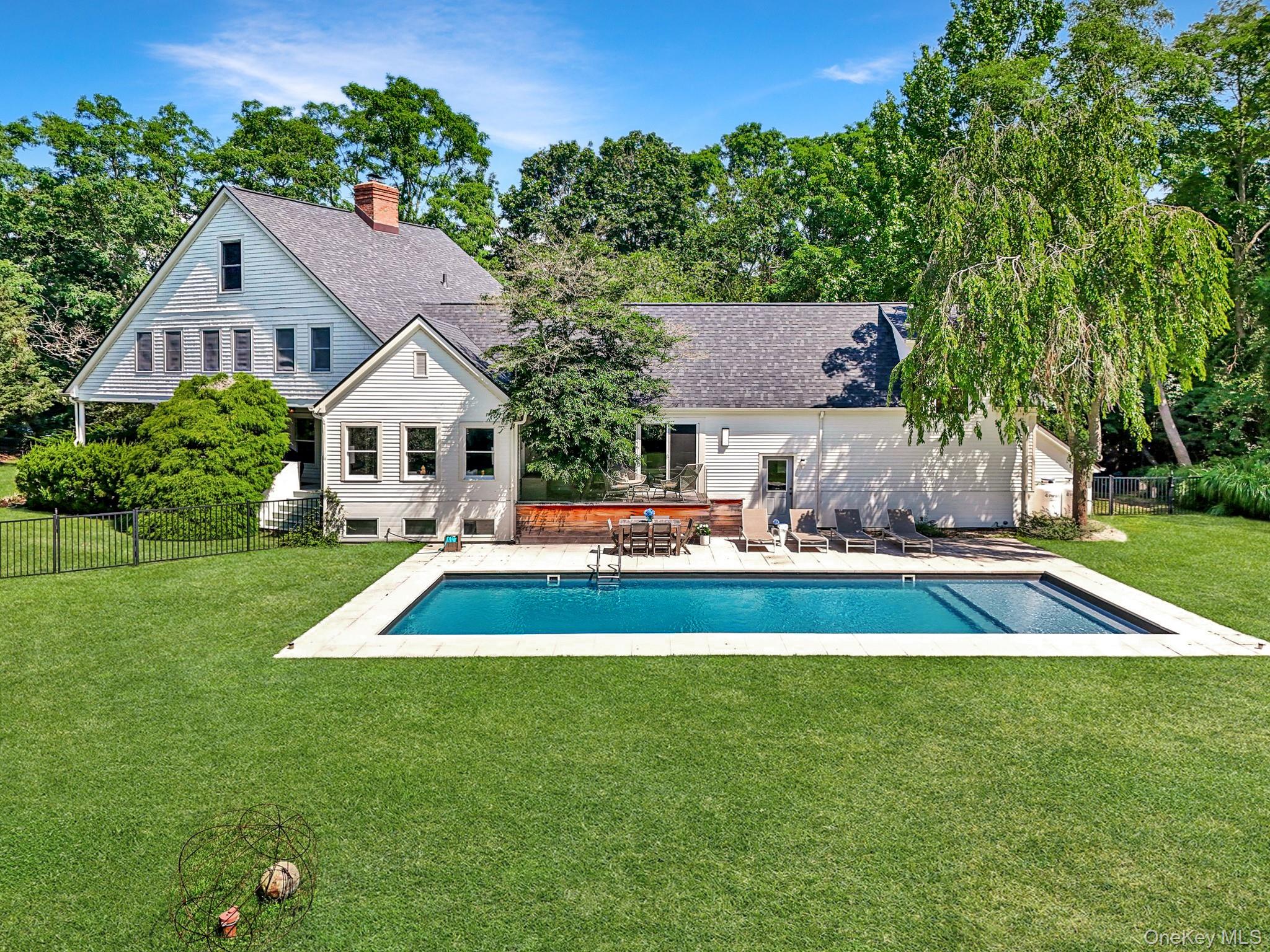 17 Oak Meadow Lane Property Photo 1