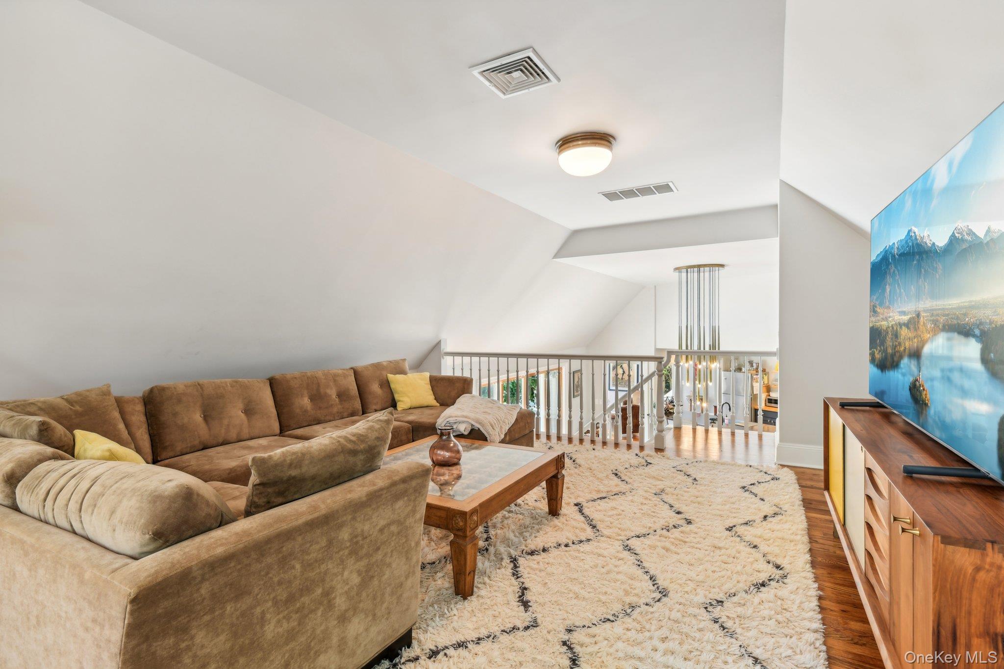 17 Oak Meadow Lane Property Photo 12