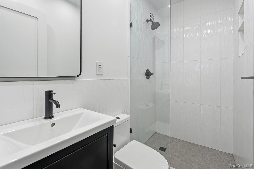 86-11 151st Avenue 4h Property Photo 14