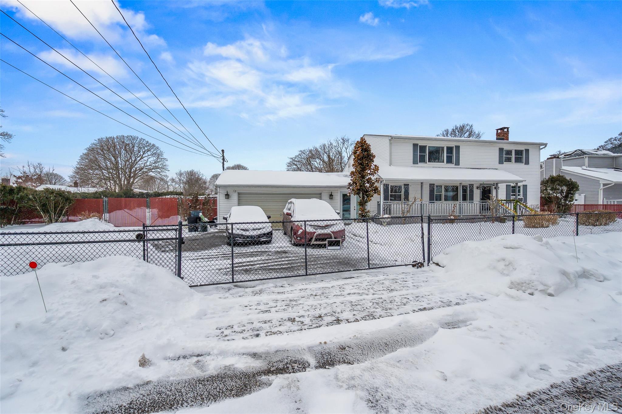 8 George Drive Property Photo 2
