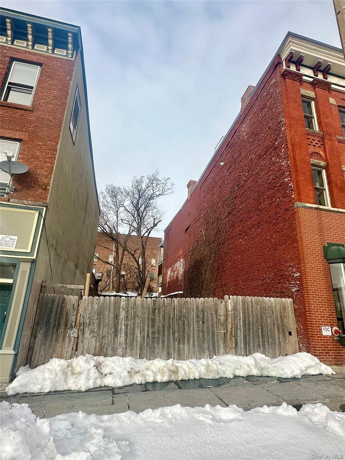 102 Broadway Property Photo 2
