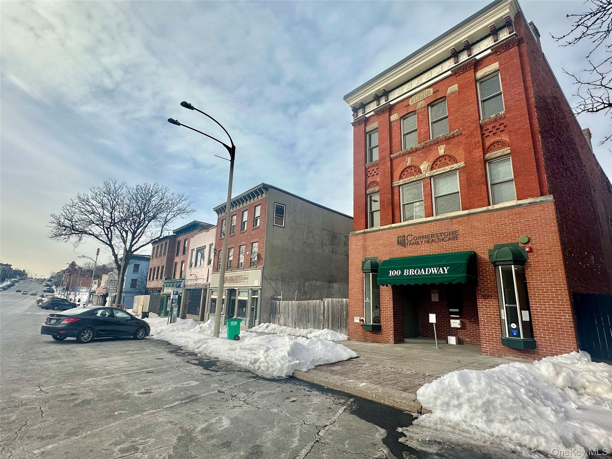 102 Broadway Property Photo 3