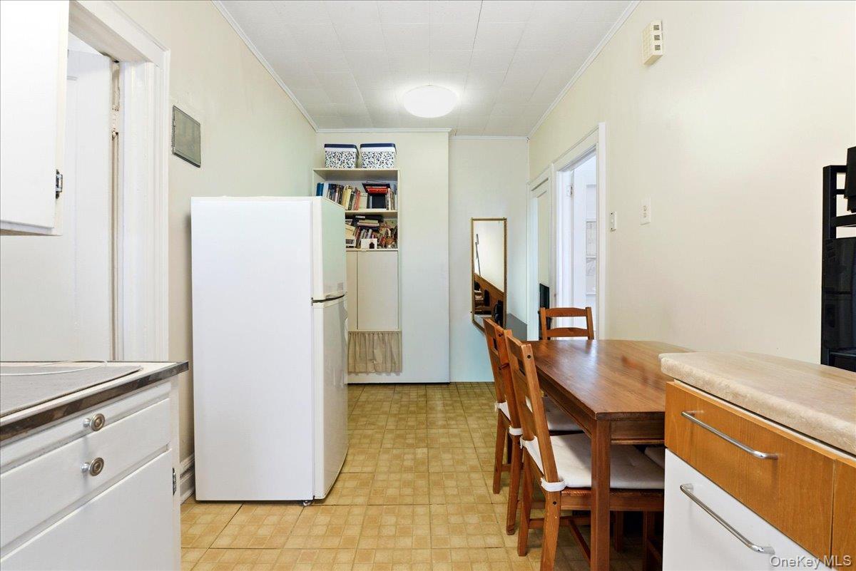 60-58 60th Road Property Photo 18
