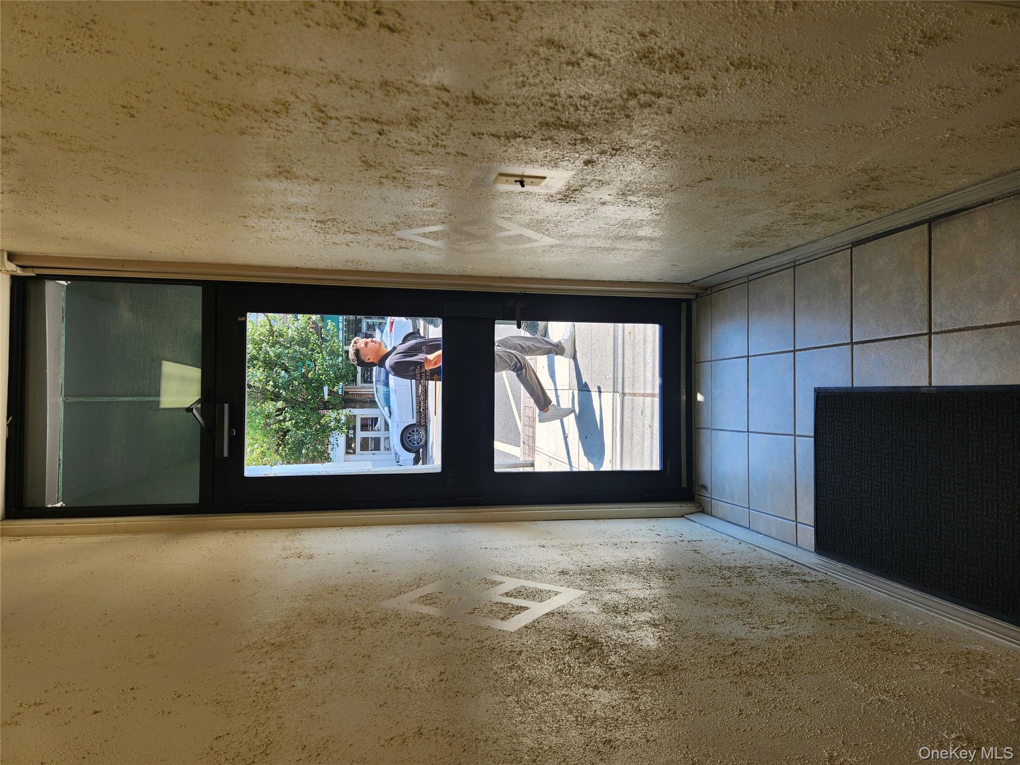 25 Merrick Ave 25 Property Photo 14