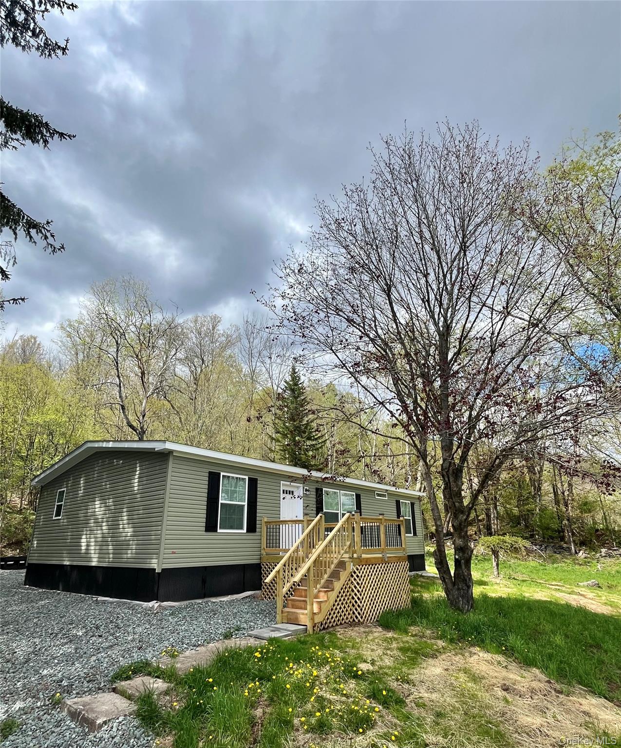 317 Debruce Road Property Photo 4