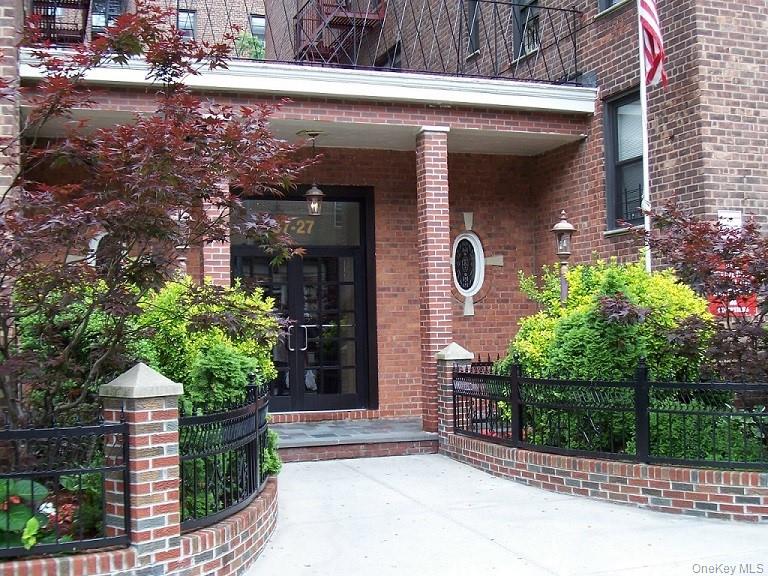 37-27 86th Street 1m Property Photo 2