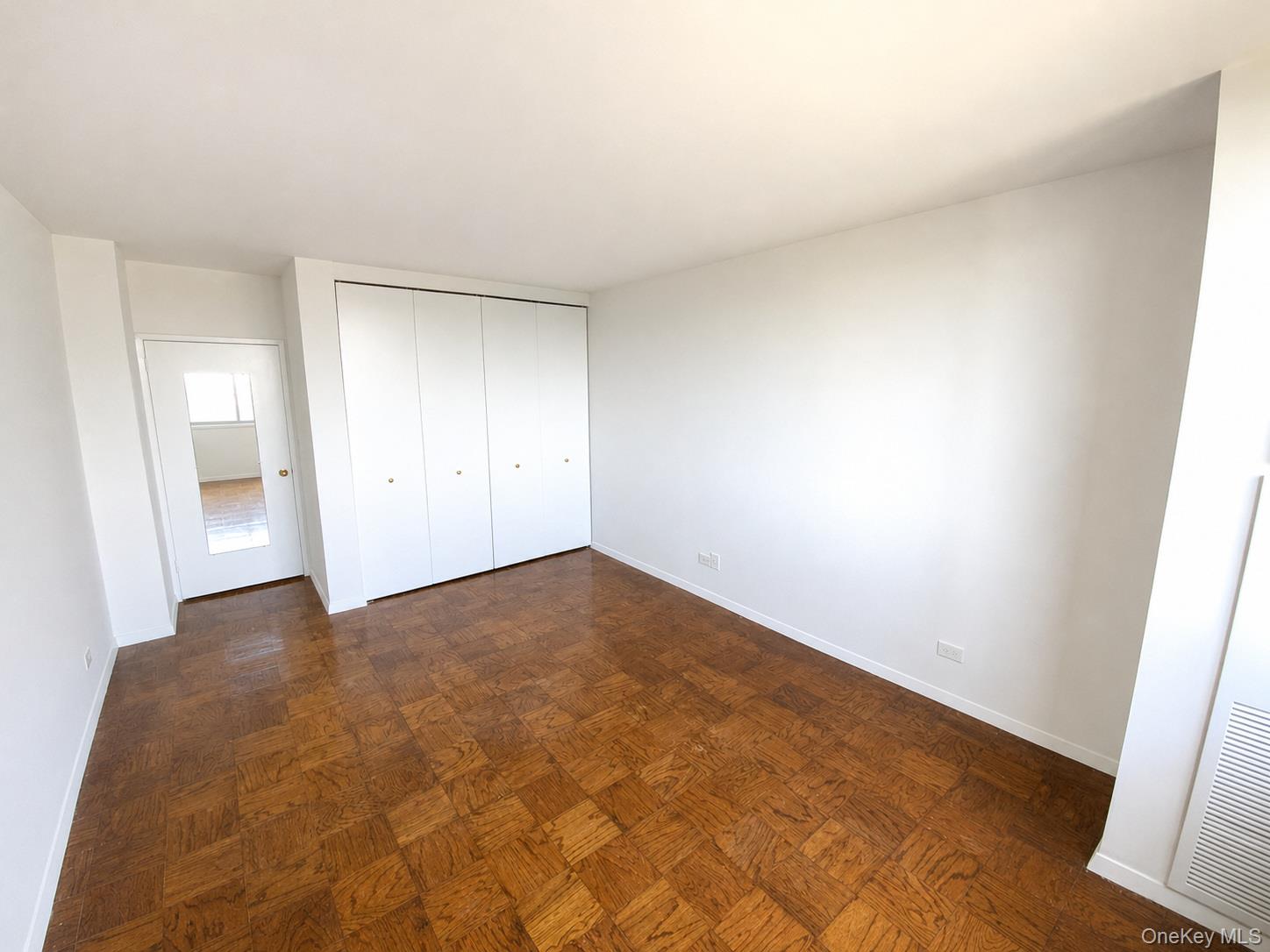 27110 Grand Central Parkway 10f Property Photo 10