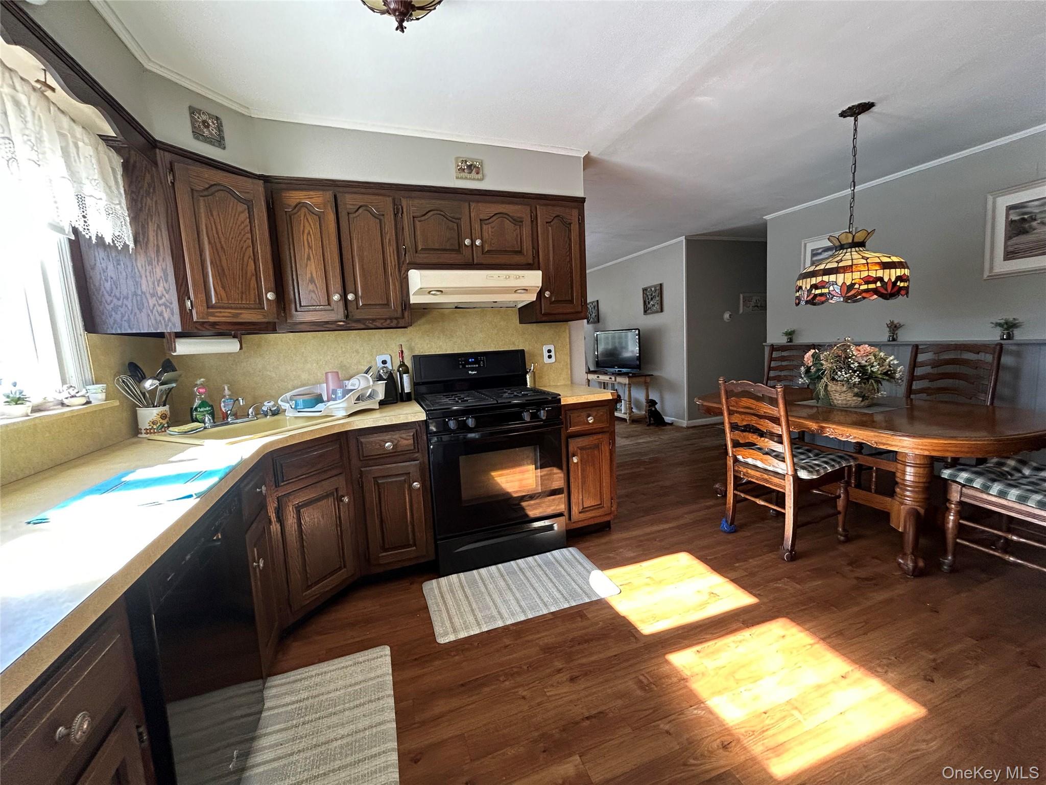 1123 Hyman Avenue Property Photo 9
