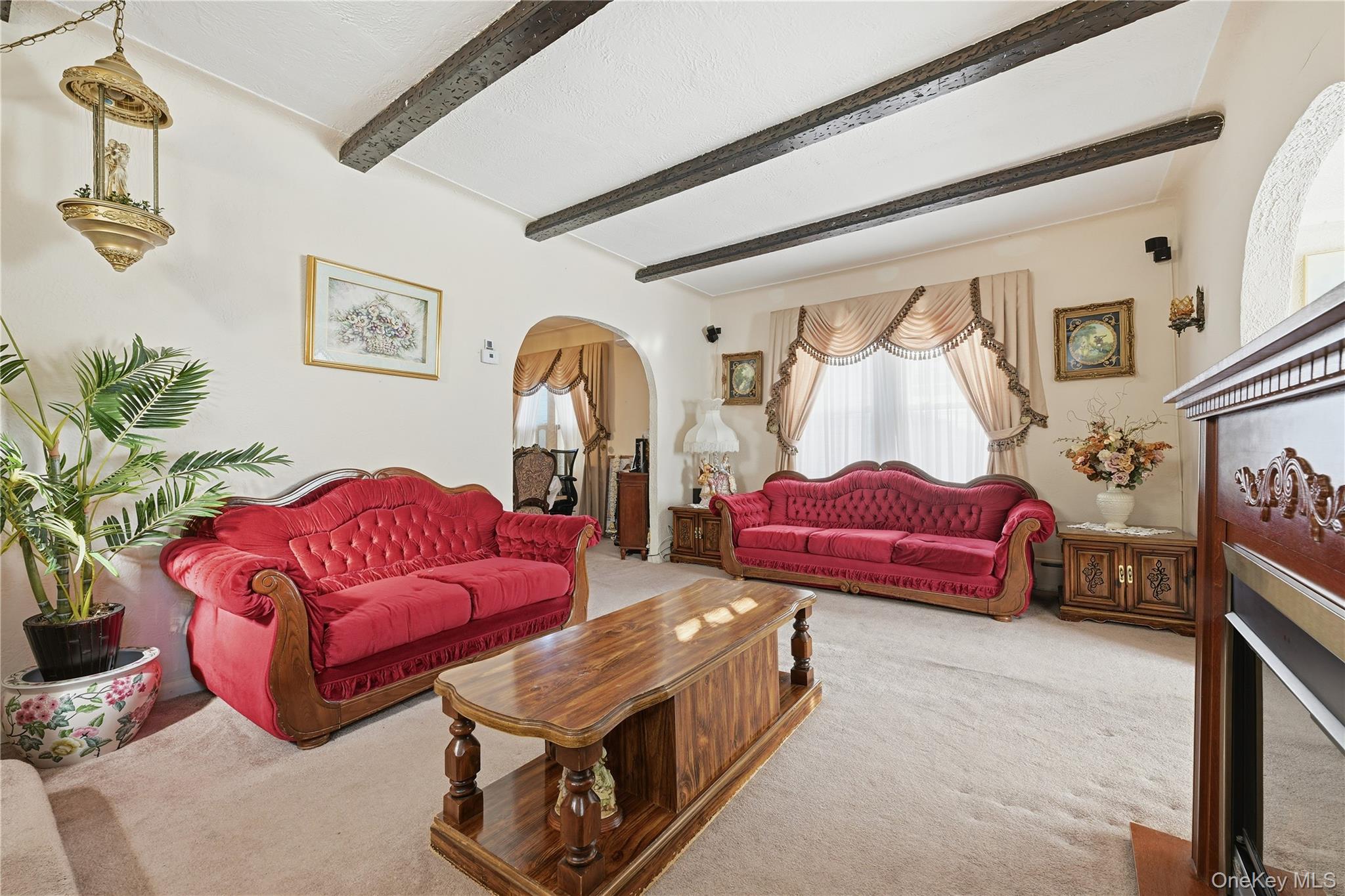 8918 239th Street Property Photo 2