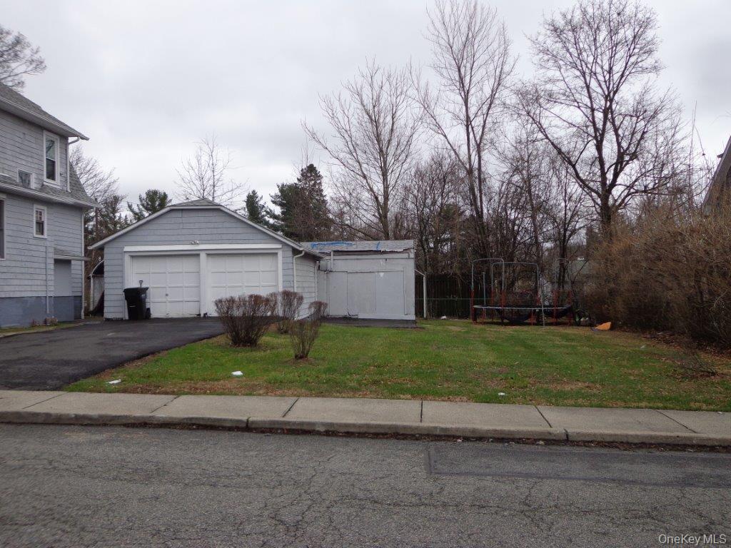 208 Saddle River Road Property Photo 2