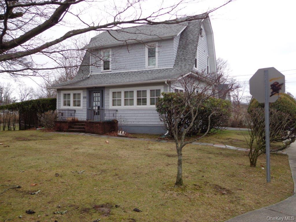 208 Saddle River Road Property Photo 4