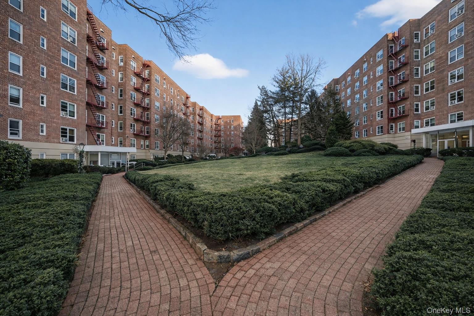 1300 Midland Avenue A50 Property Photo 16