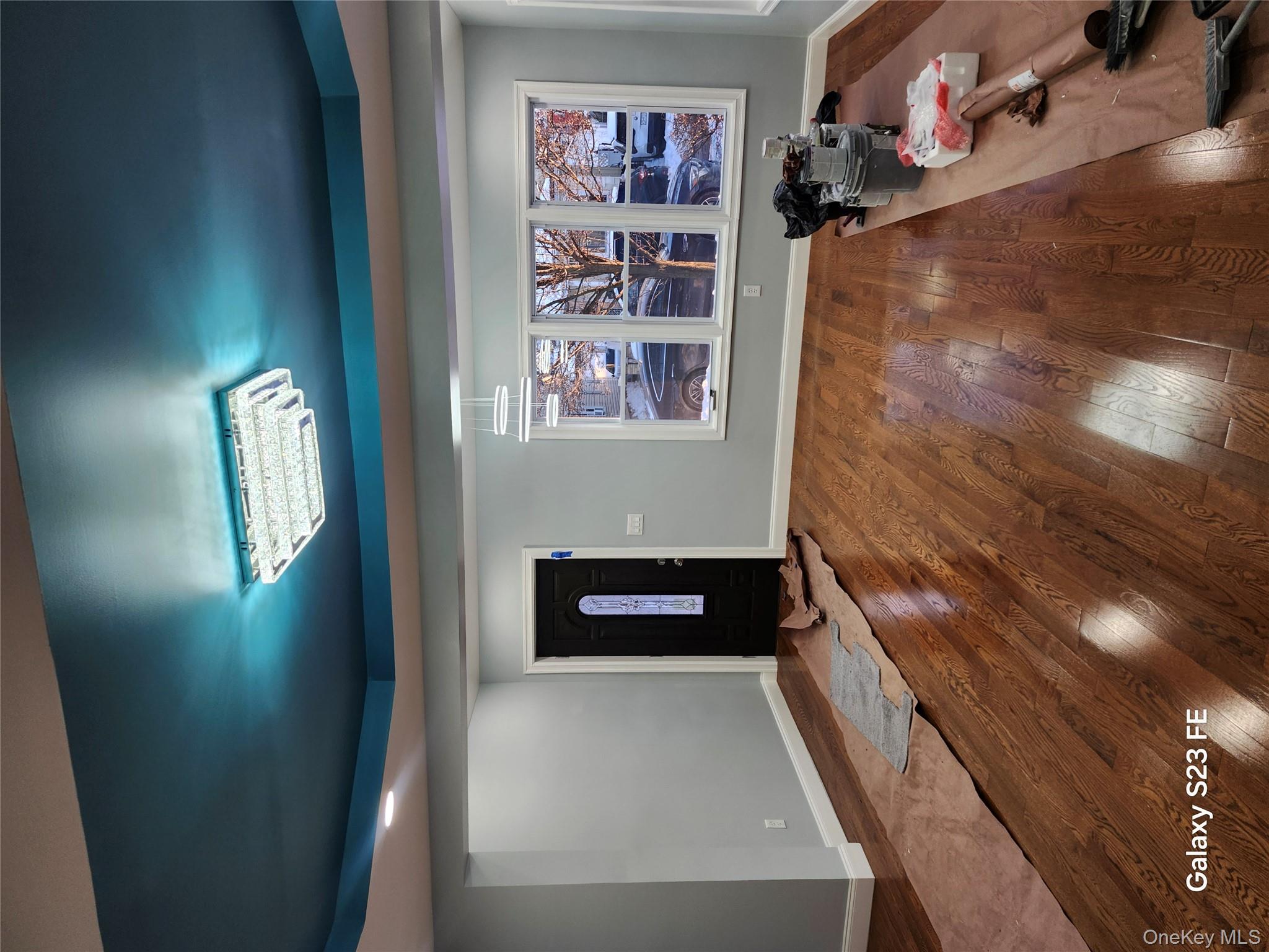 191-33 114th Road Property Photo 11