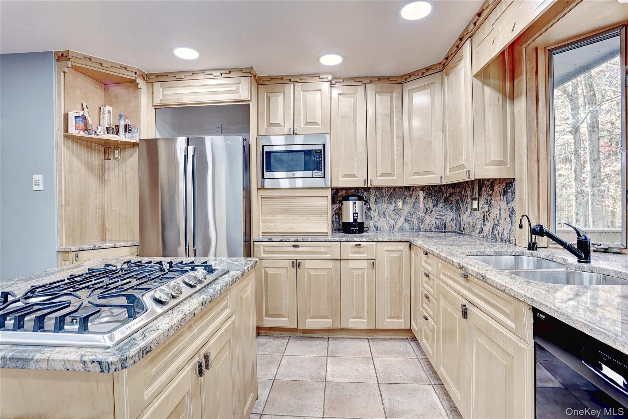 23 Sherwood Ridge Road Property Photo 11