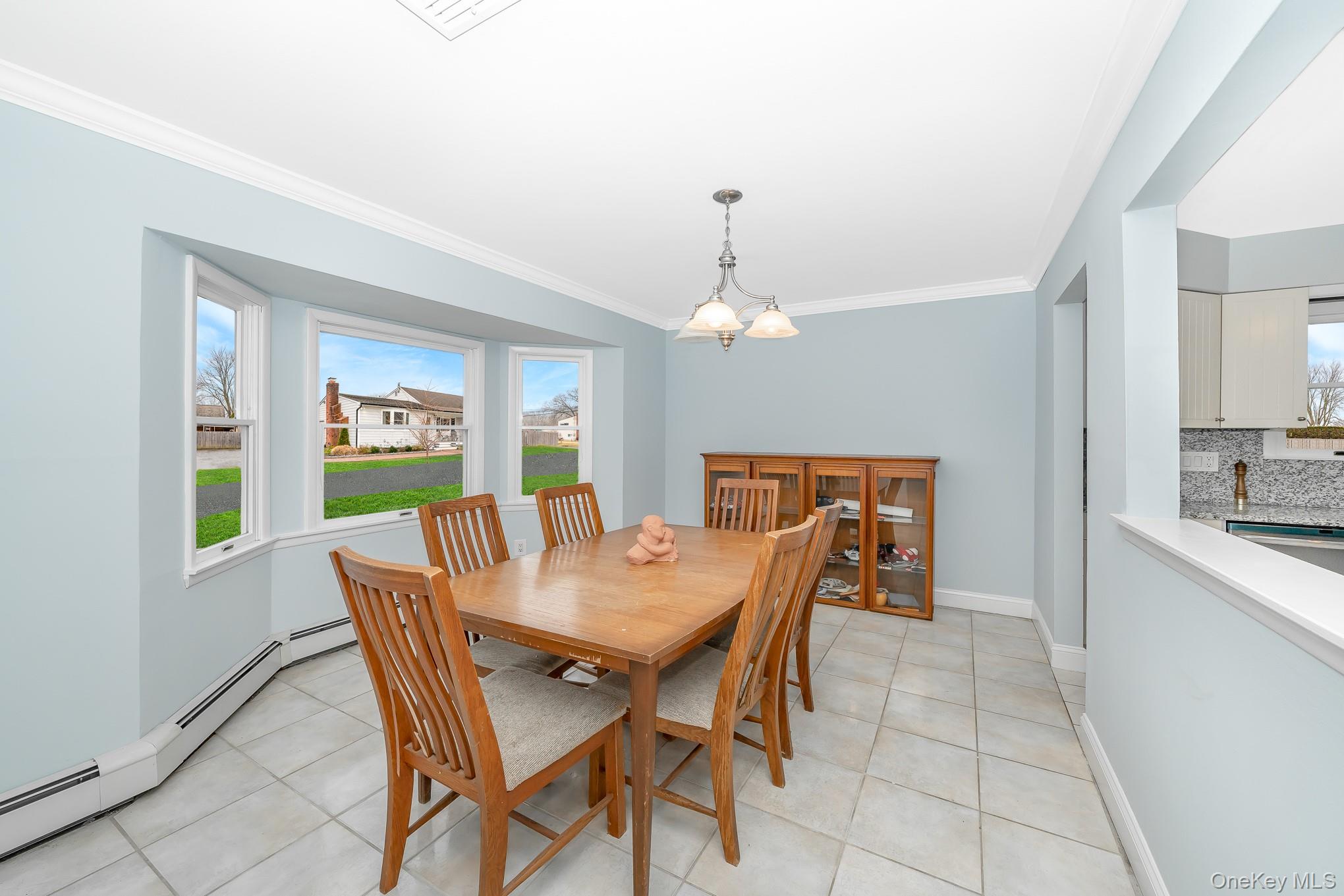 24 Brooktree Circle Property Photo 4