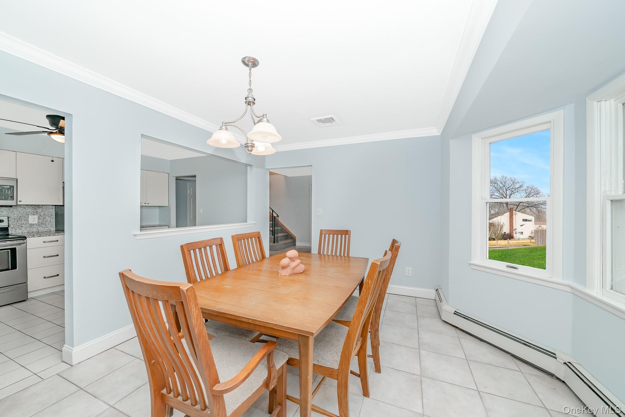 24 Brooktree Circle Property Photo 5