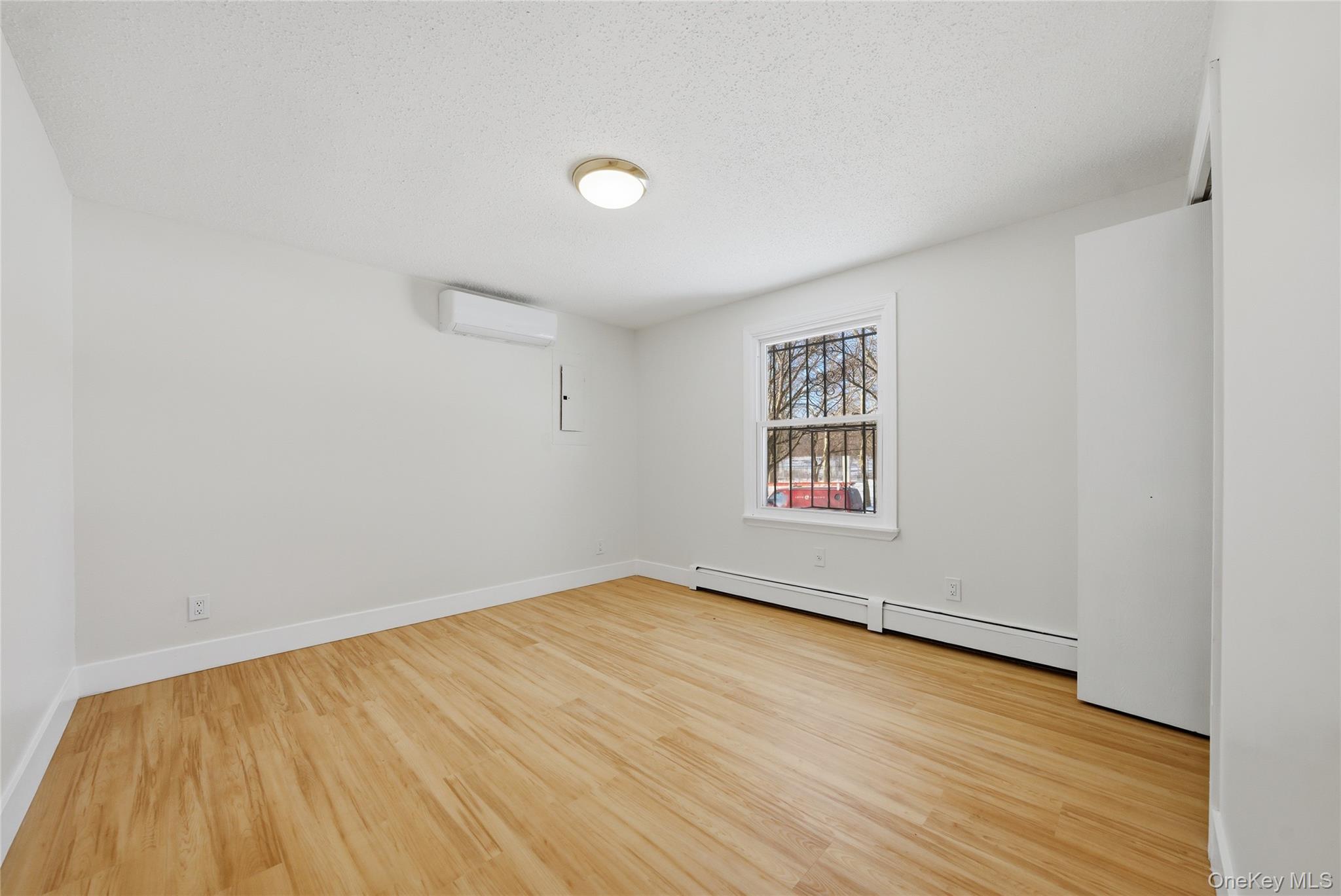 1510 Crotona Park Park Property Photo 11