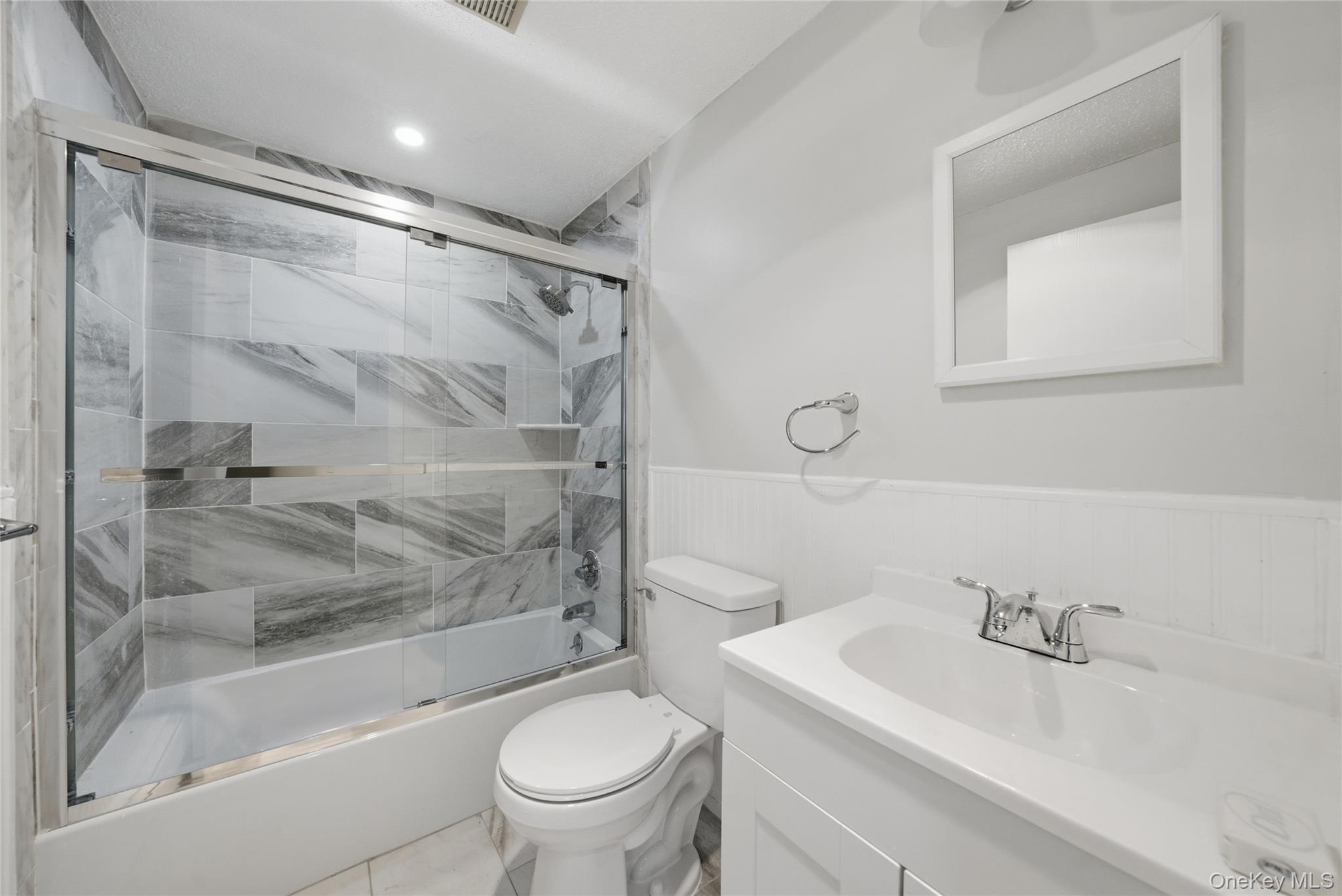 1510 Crotona Park Park Property Photo 14
