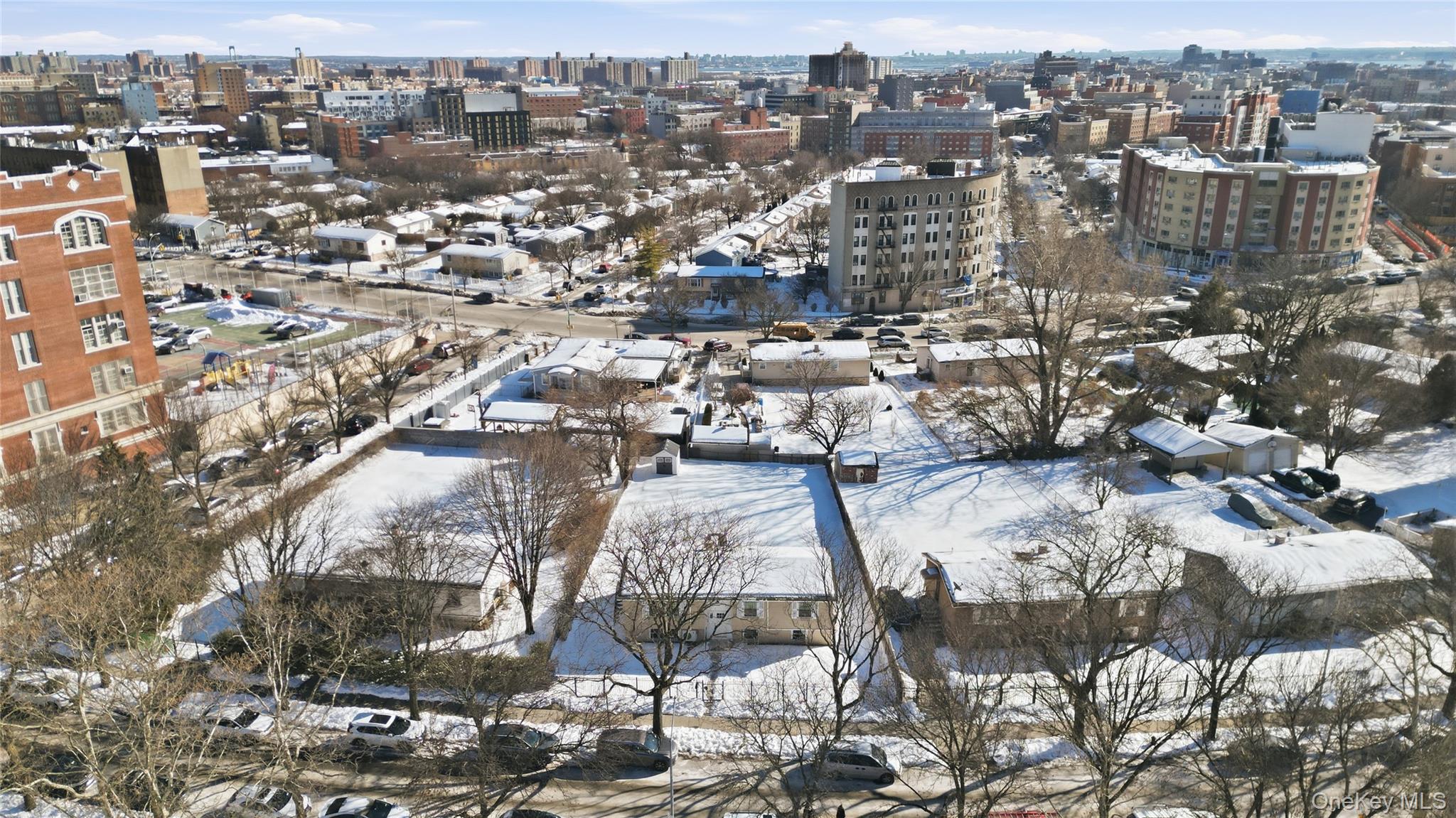 1510 Crotona Park Park Property Photo 33