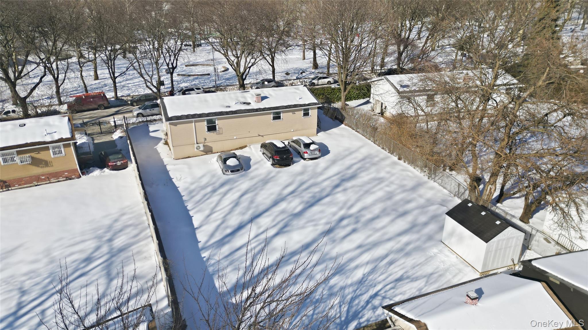 1510 Crotona Park Park Property Photo 37