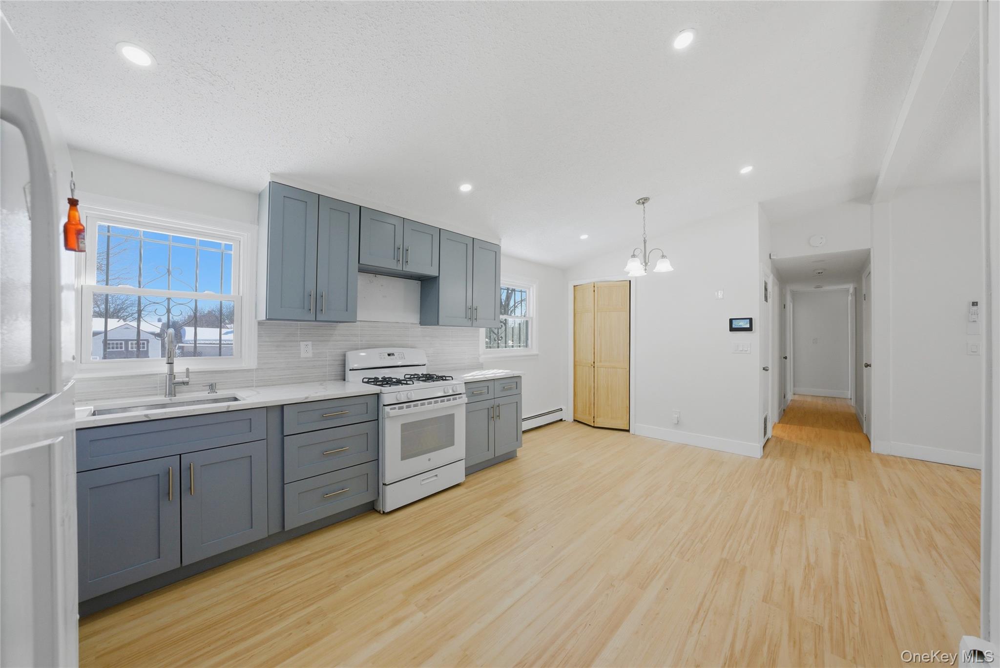1510 Crotona Park Park Property Photo 39