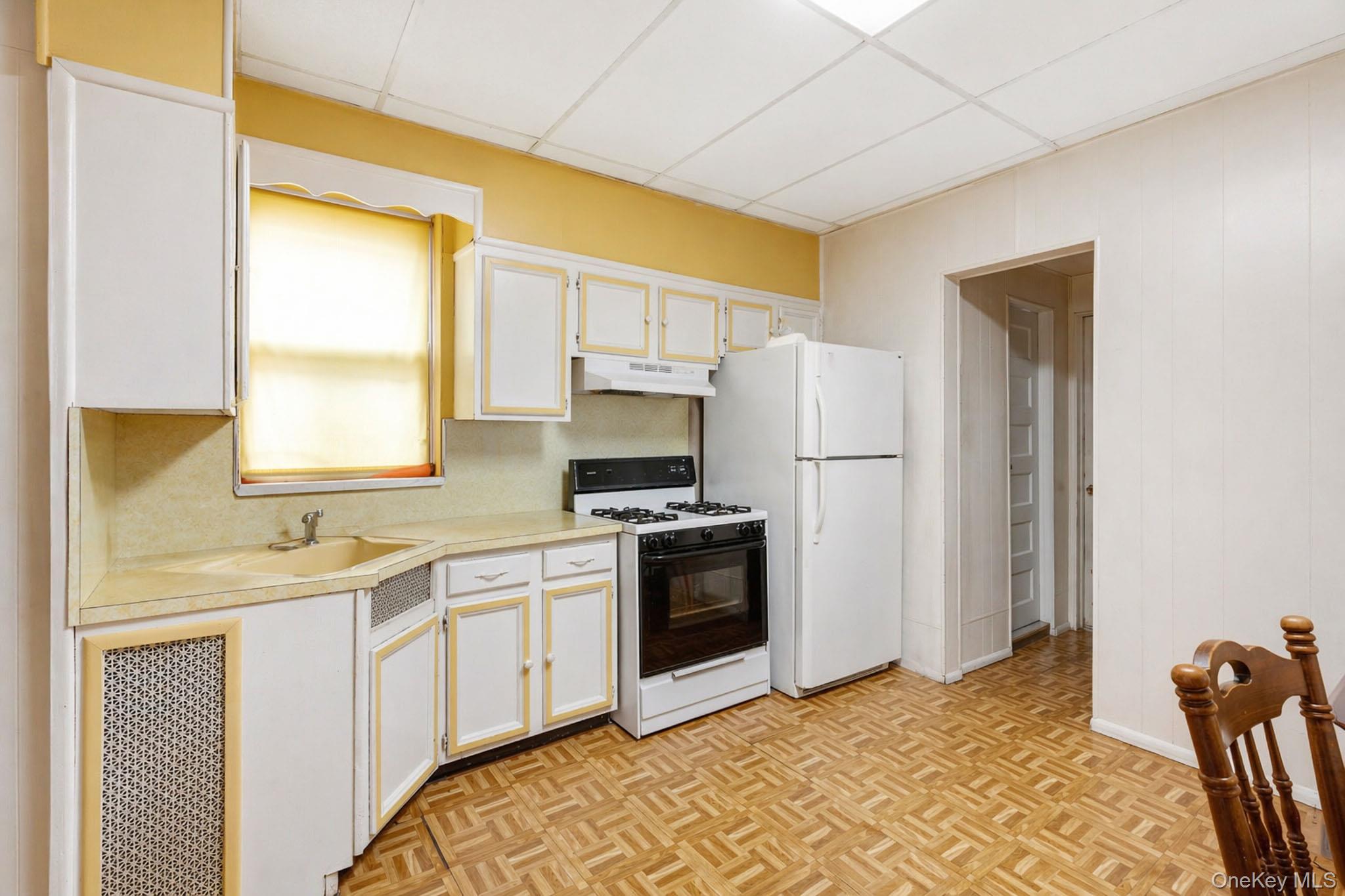2311 Bedford Avenue Property Photo 4