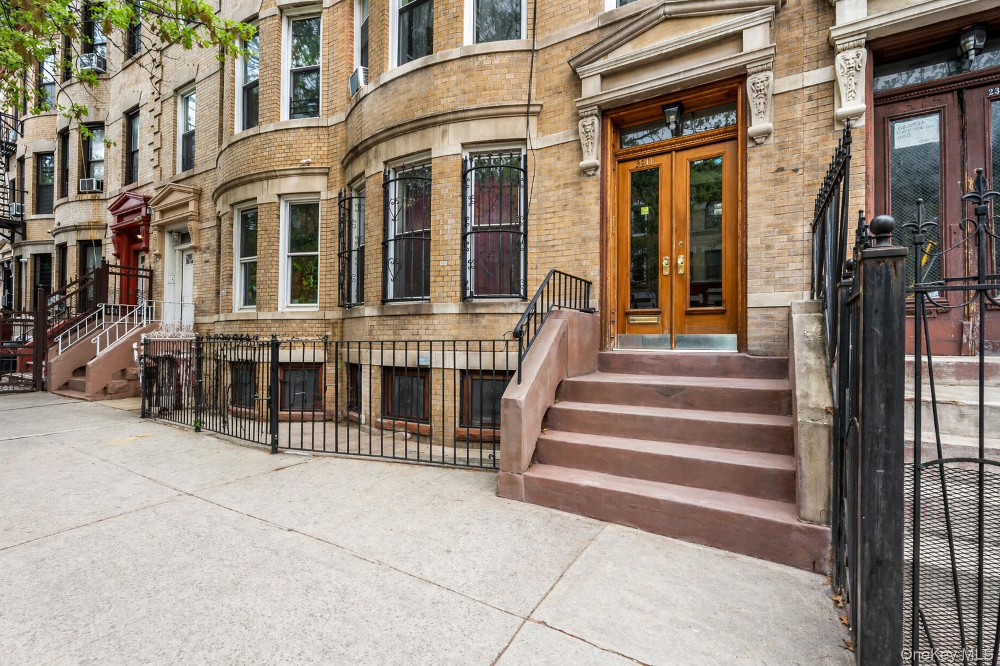 2311 Bedford Avenue Property Photo 9