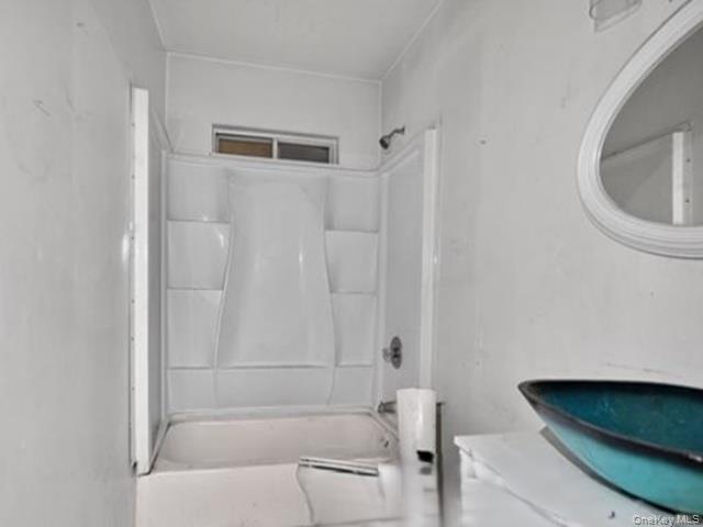 50 Astor Drive Property Photo 8