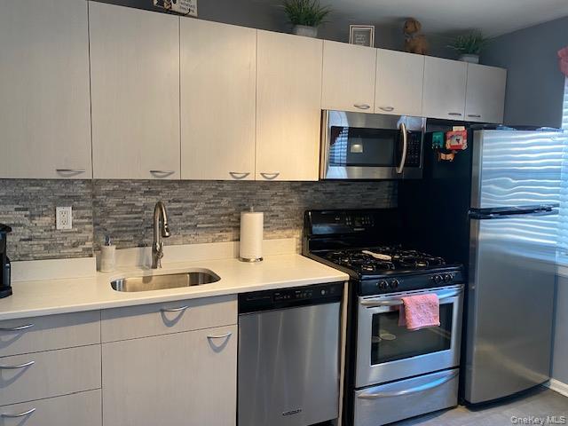 245-17 76th Avenue 1st Fl Property Photo 8