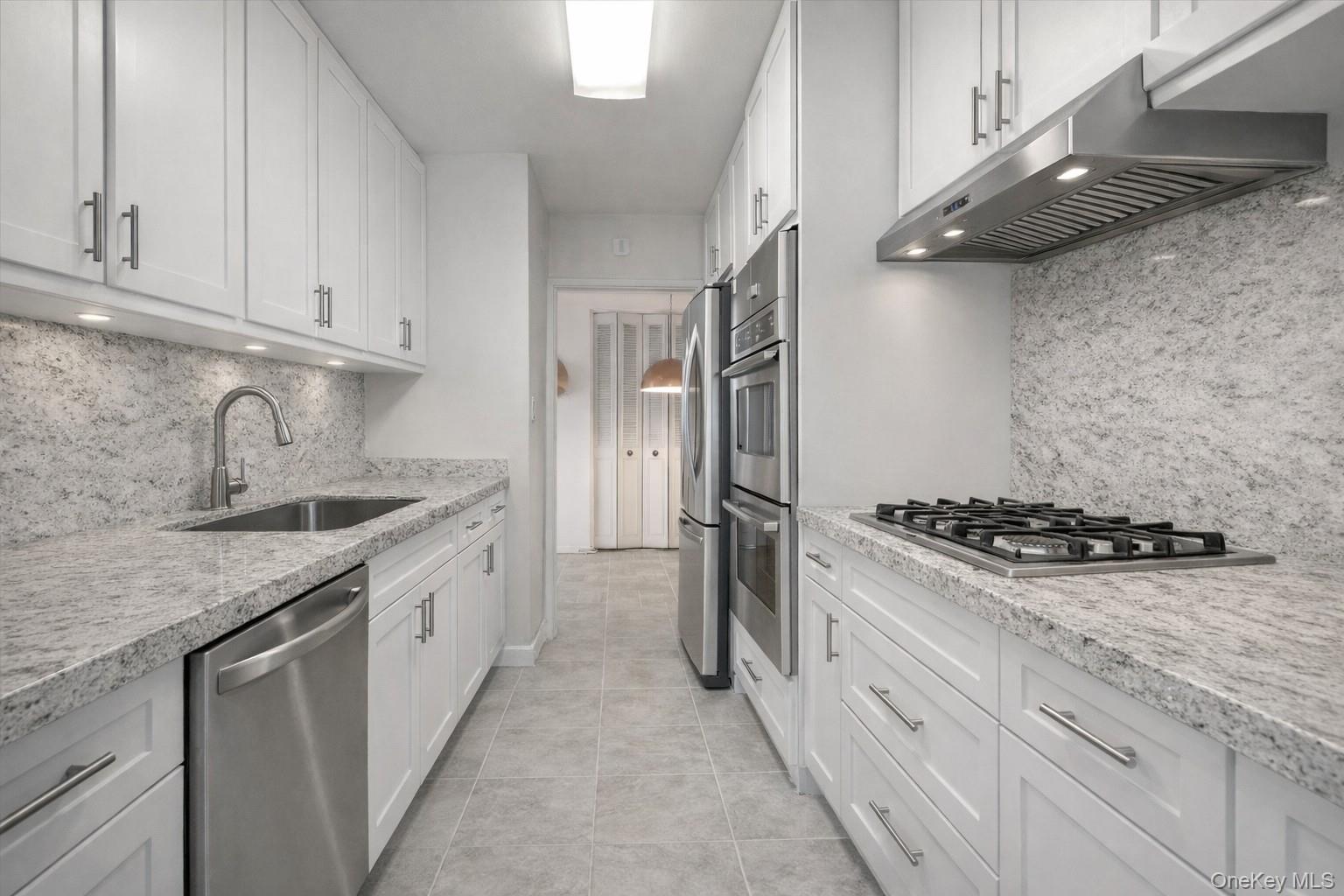 66-36 Yellowstone Boulevard 18h Property Photo 8