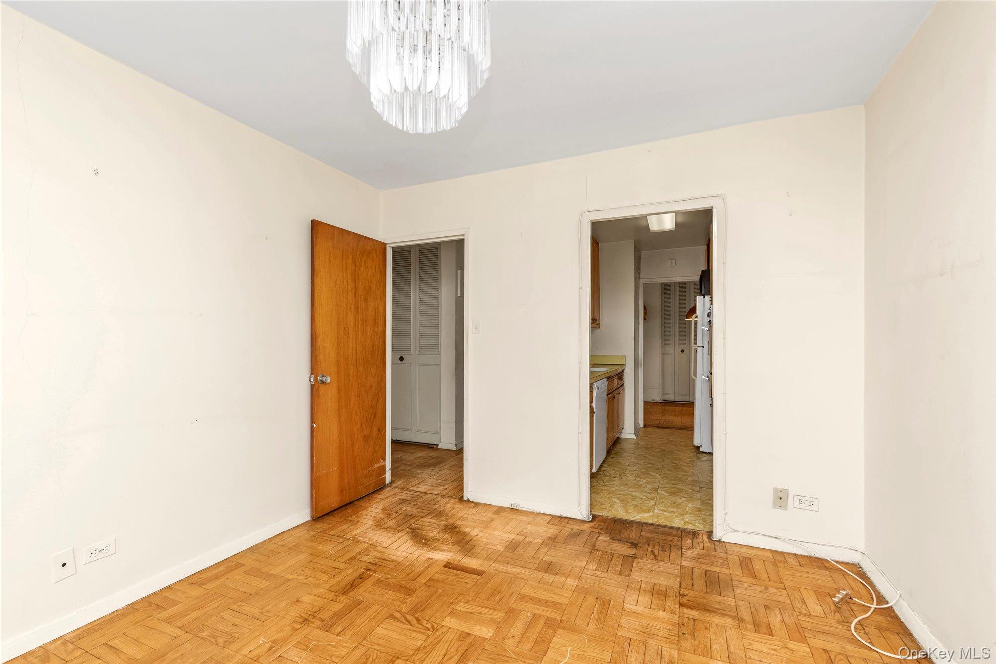 66-36 Yellowstone Boulevard 18h Property Photo 12