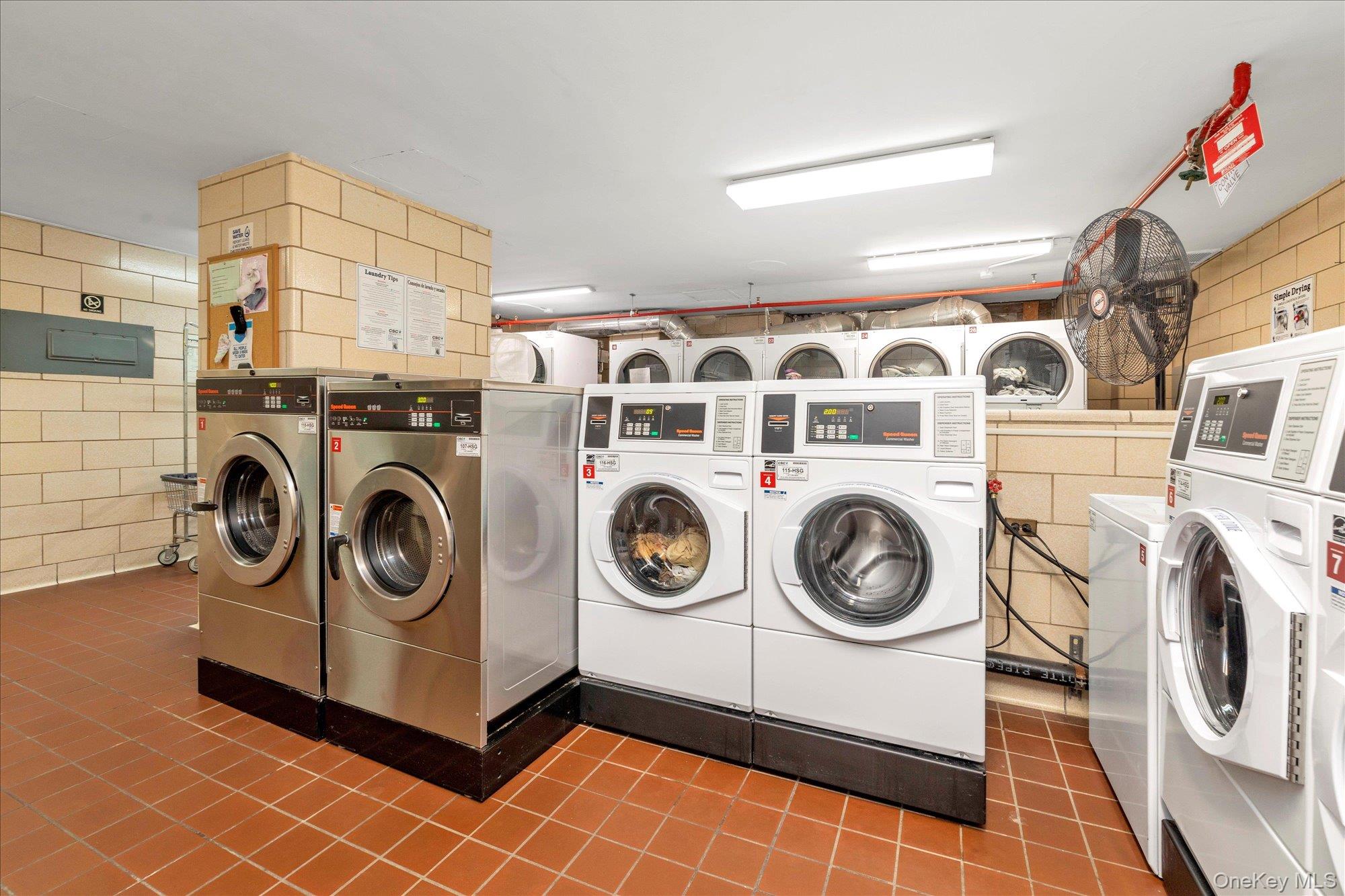 66-36 Yellowstone Boulevard 18h Property Photo 21
