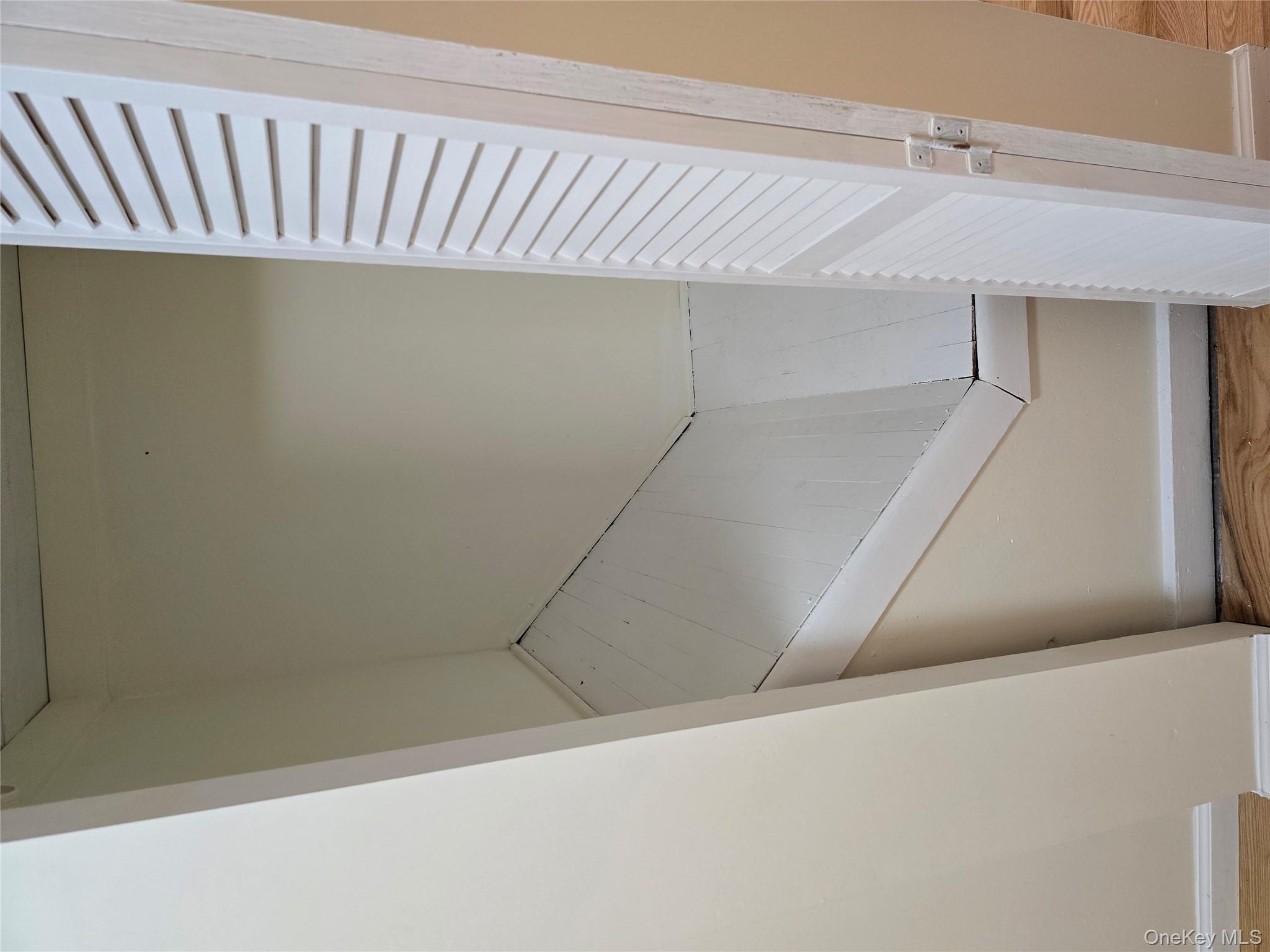 1792 Lacombe Avenue 2 2nd Floor Property Photo 5