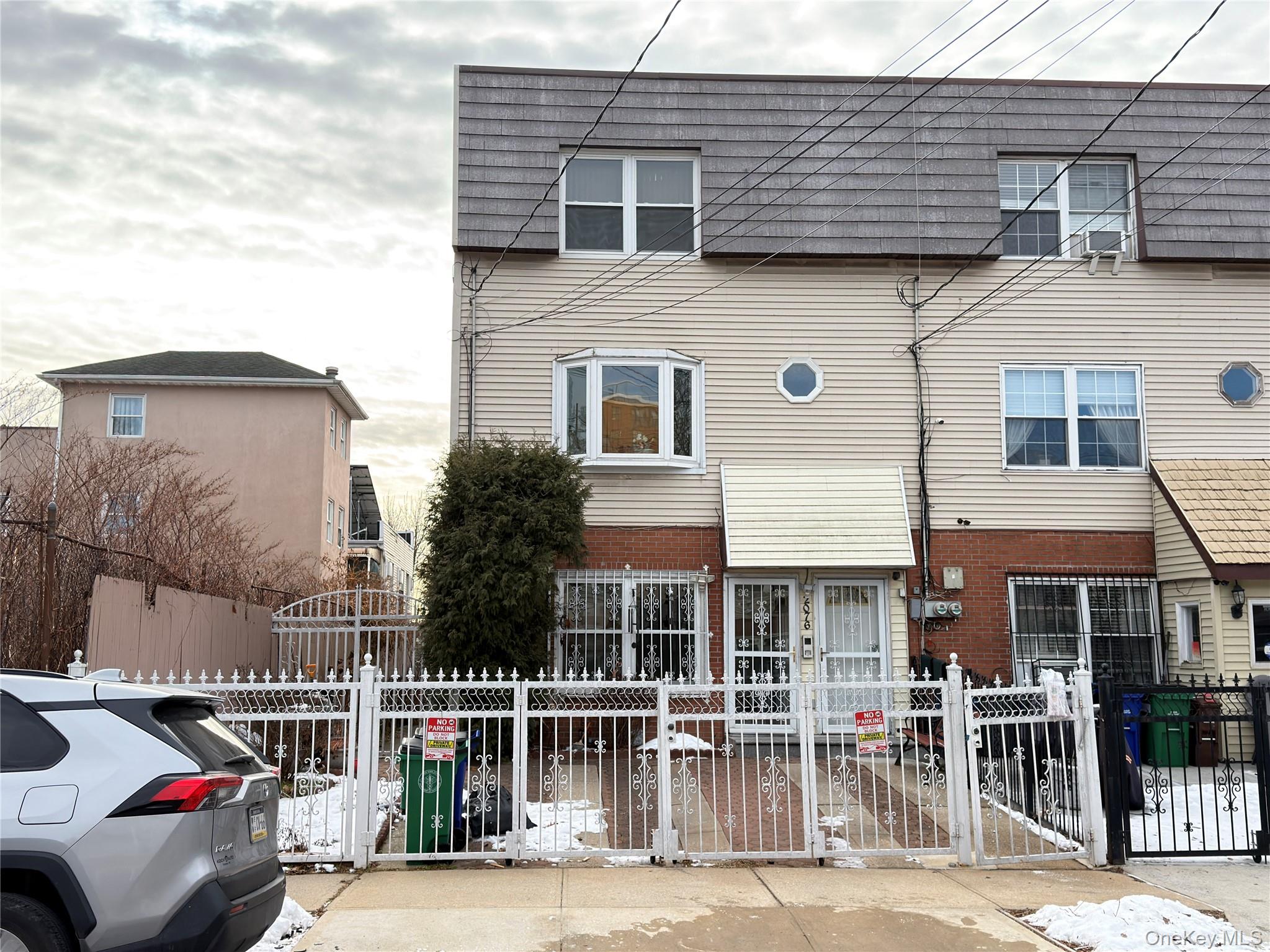2076 Caesar Place Property Photo 2