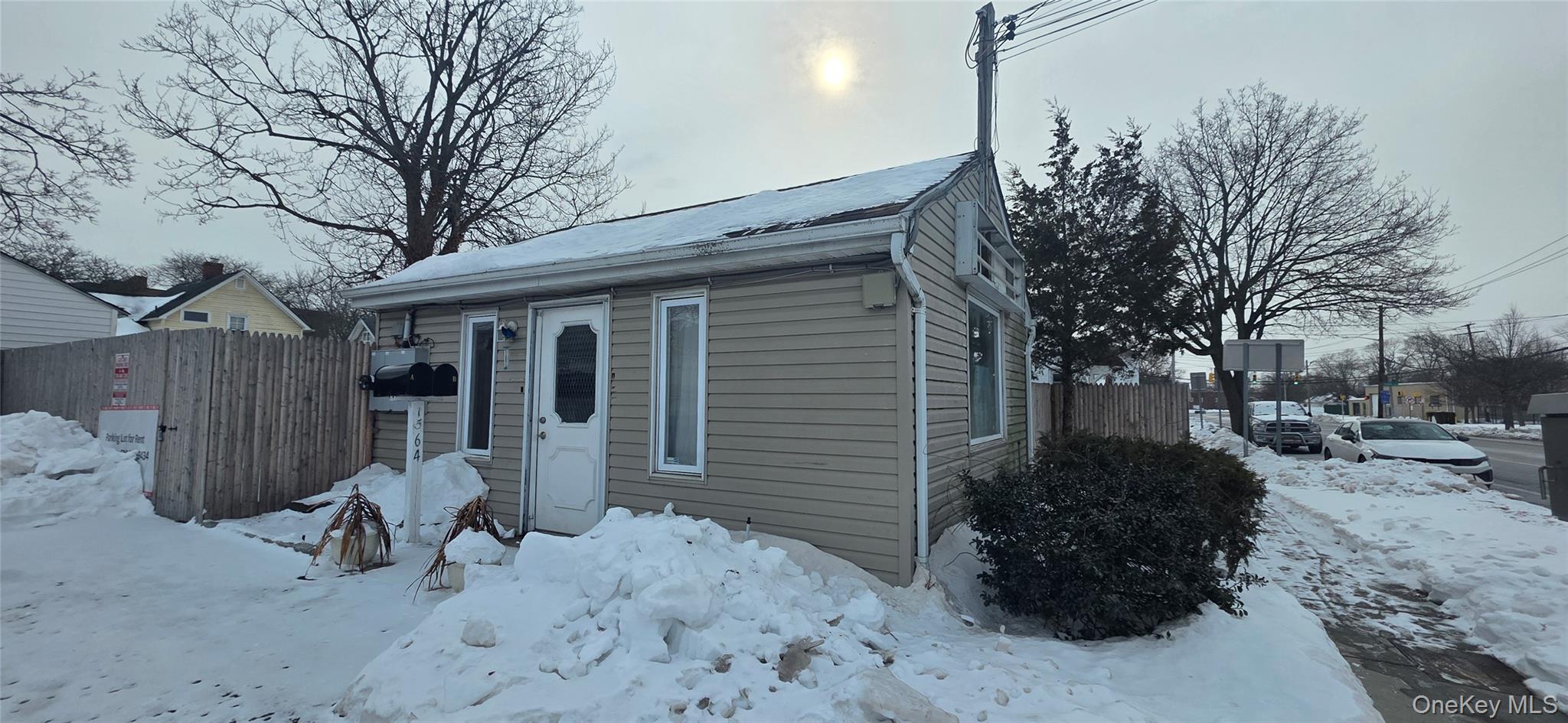 72 5th Avenue Property Photo 1