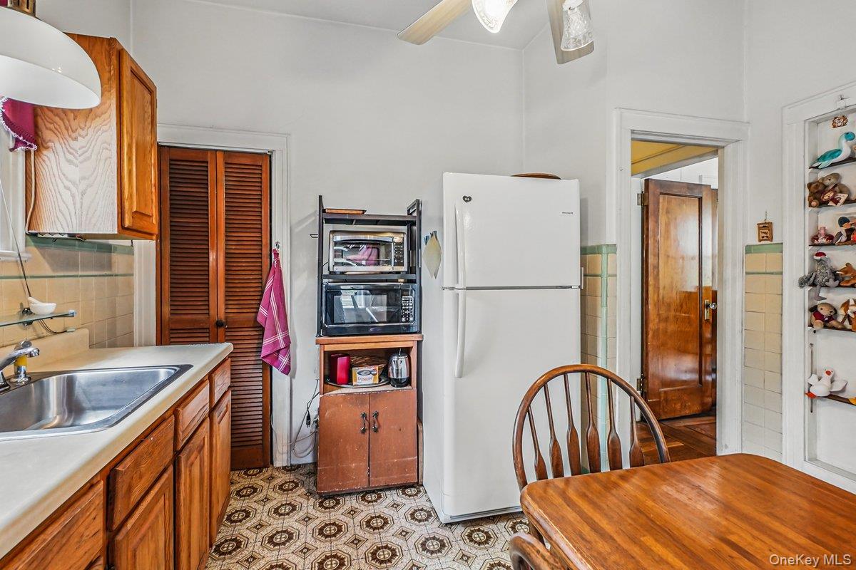 2117 Hazen Street Property Photo 17
