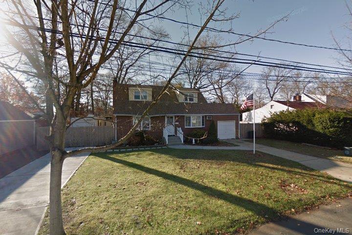 273 South 16th St Property Photo 1