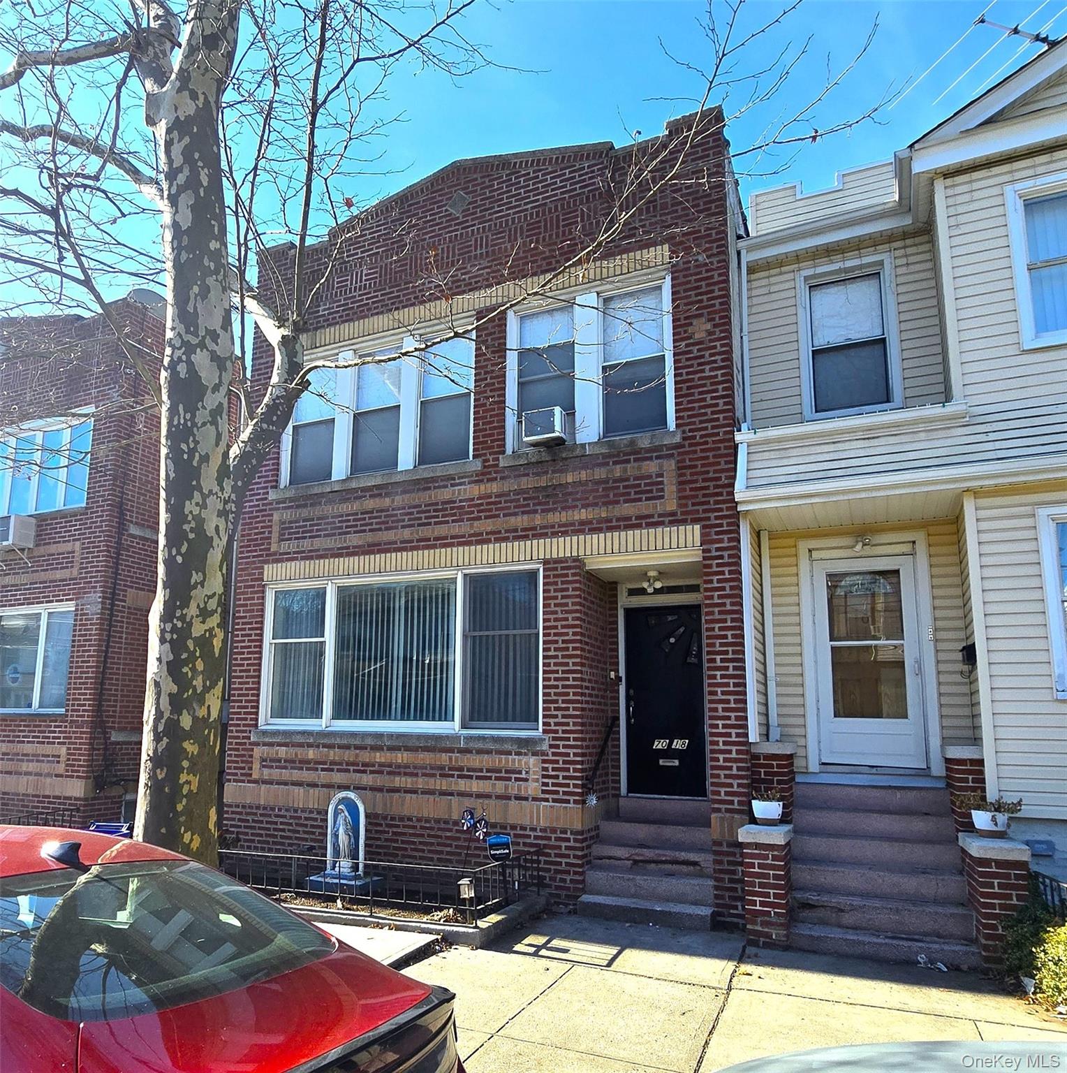 7018 68th Street Property Photo 1