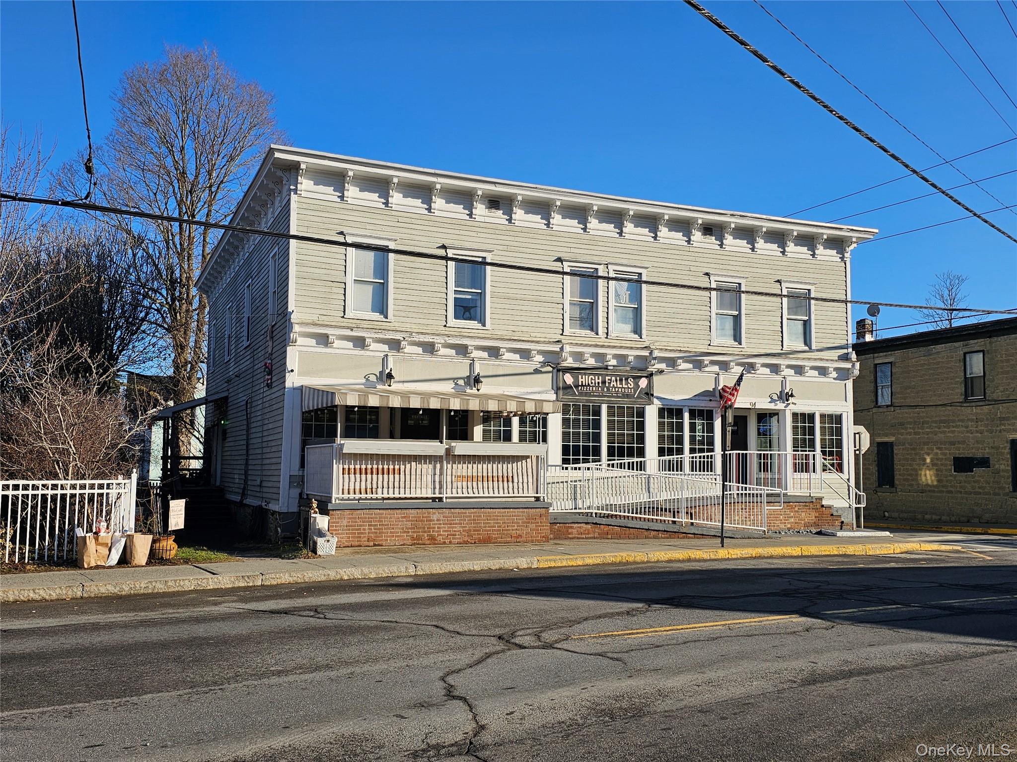 94 Main Street Property Photo 4