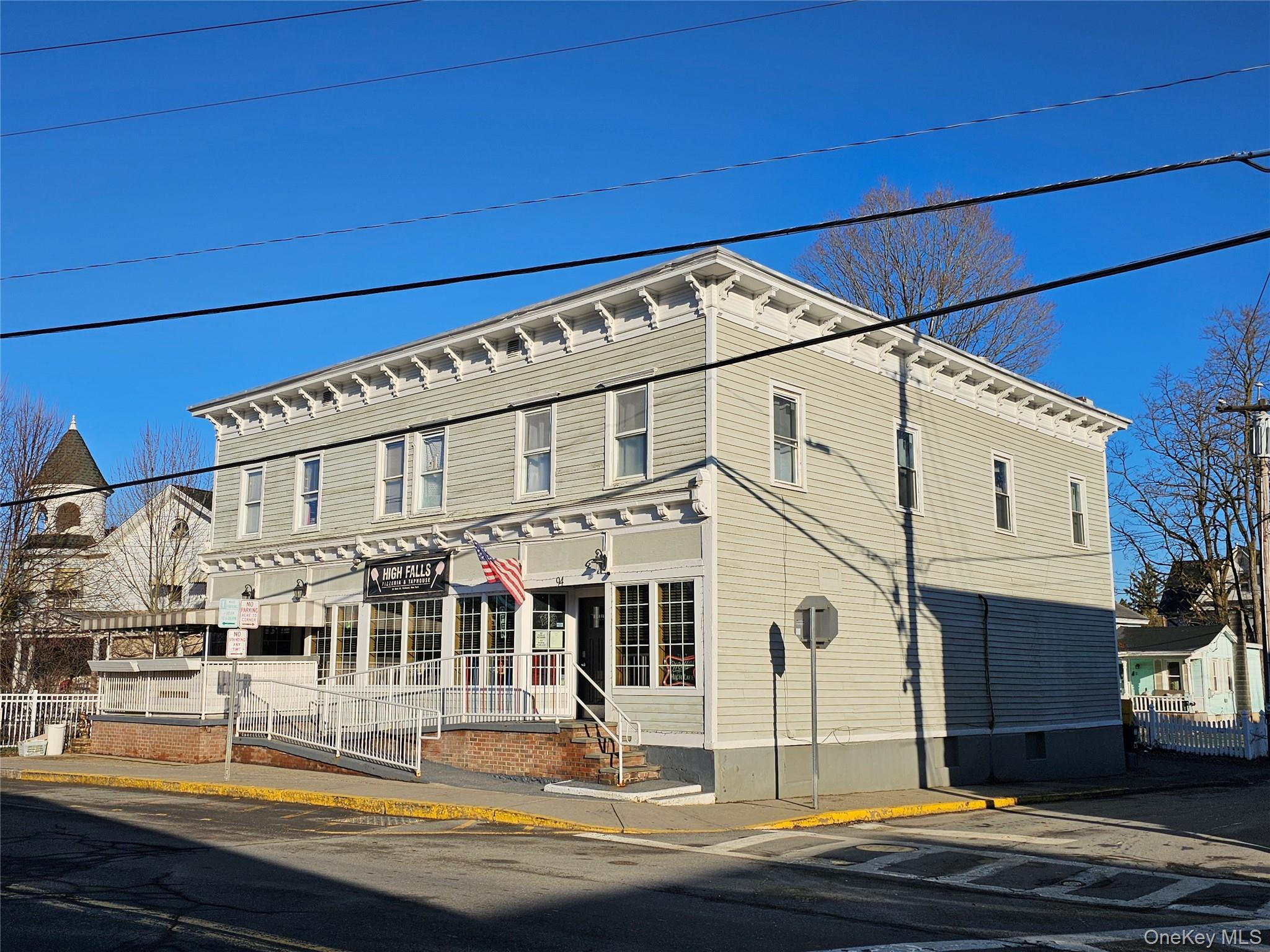 94 Main Street Property Photo 6