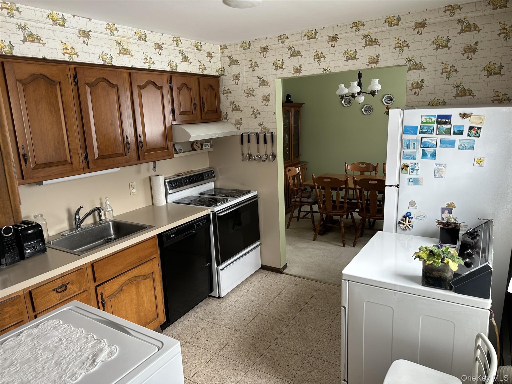 63 Morning Glory Road Property Photo 5