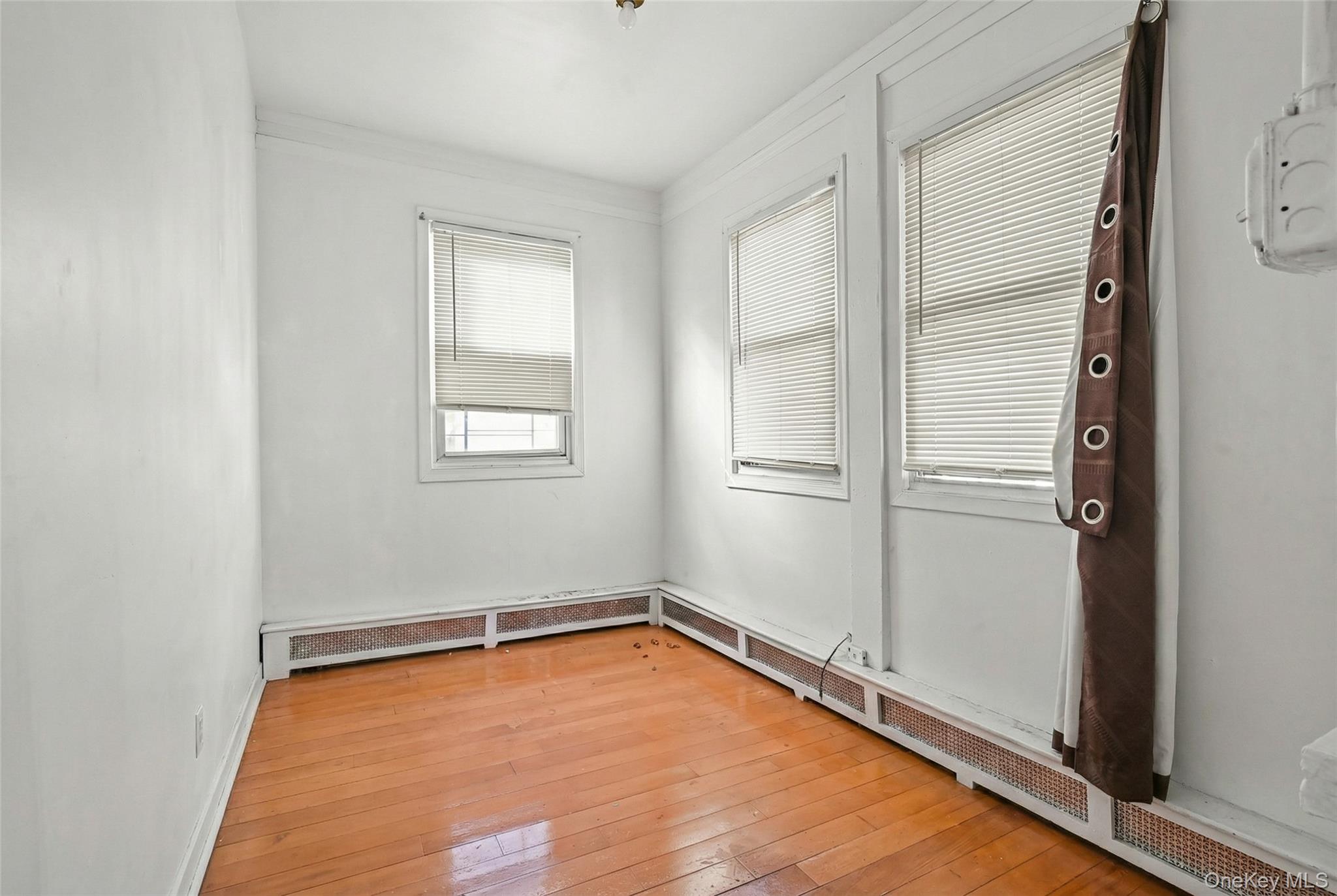 112-25 15th Avenue Property Photo 15