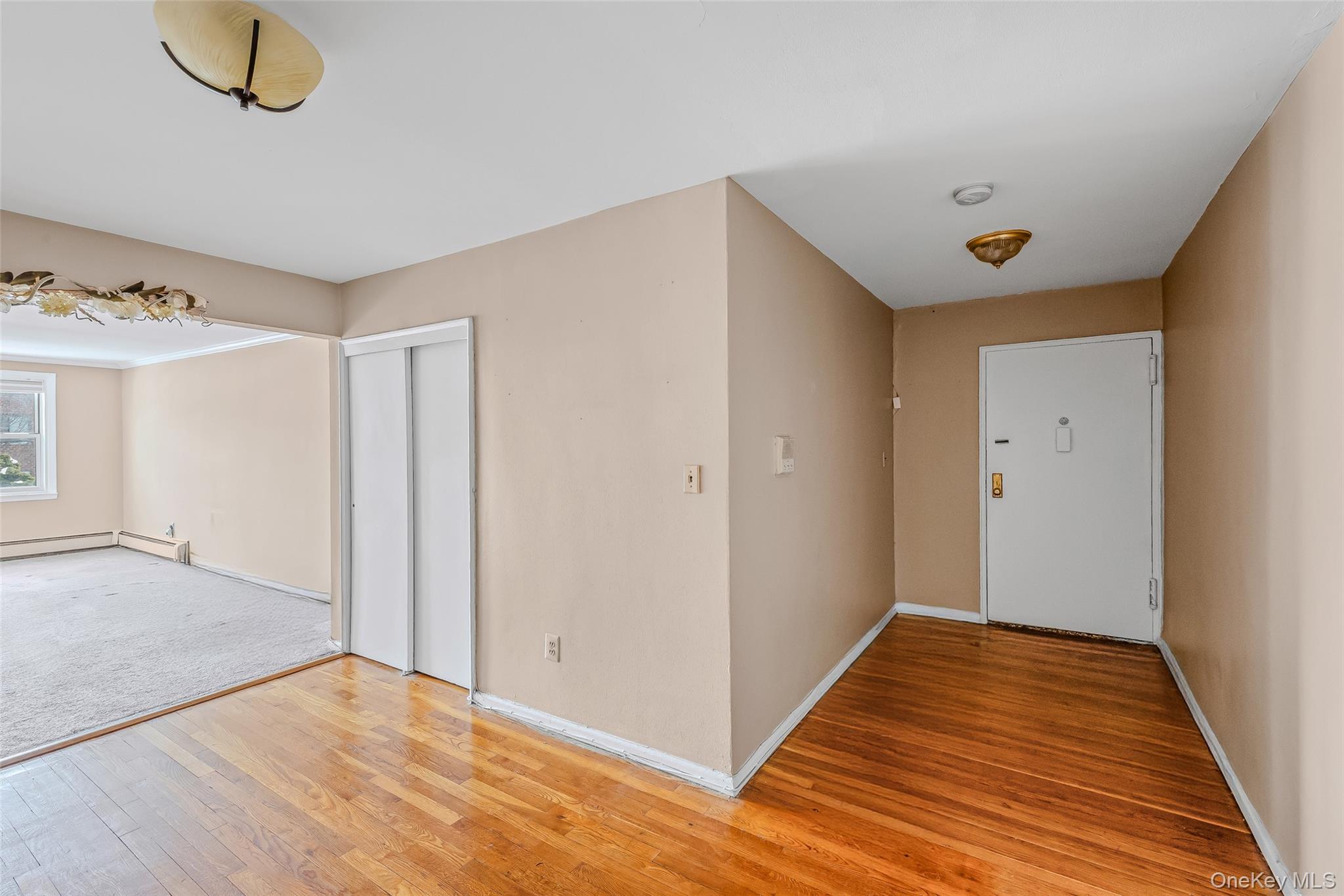 124 S Park Ave 2-s Property Photo 3