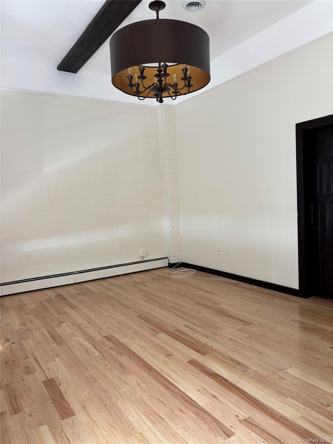 302 Forest Avenue Property Photo 2