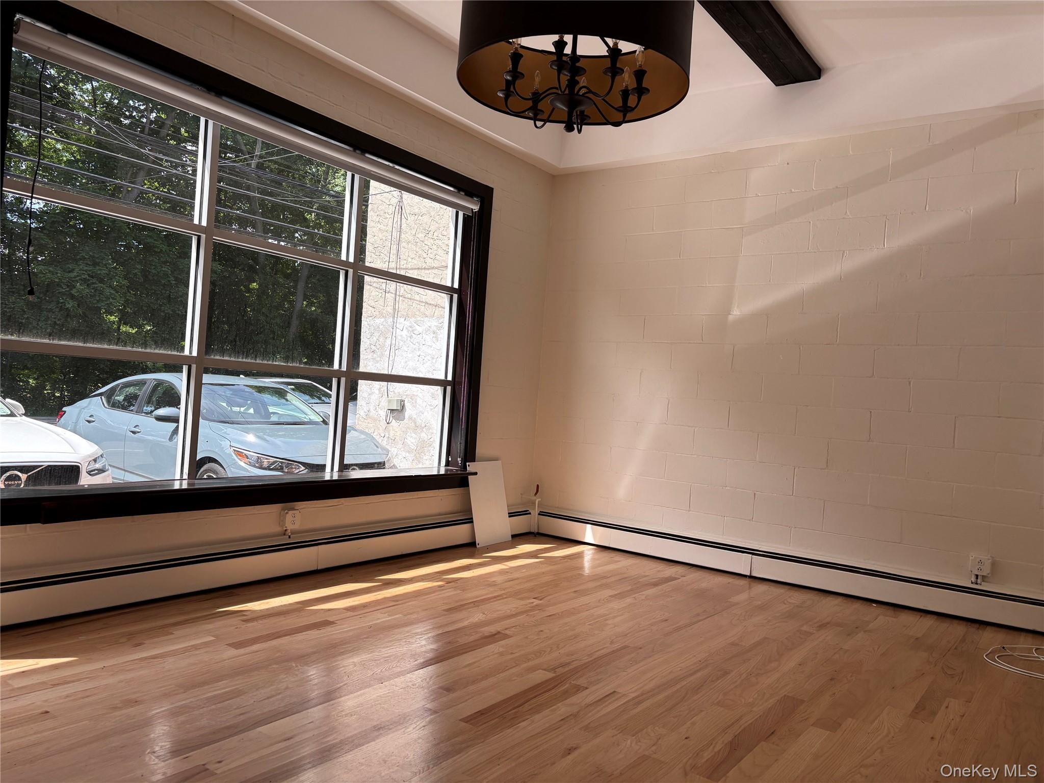 302 Forest Avenue Property Photo 4